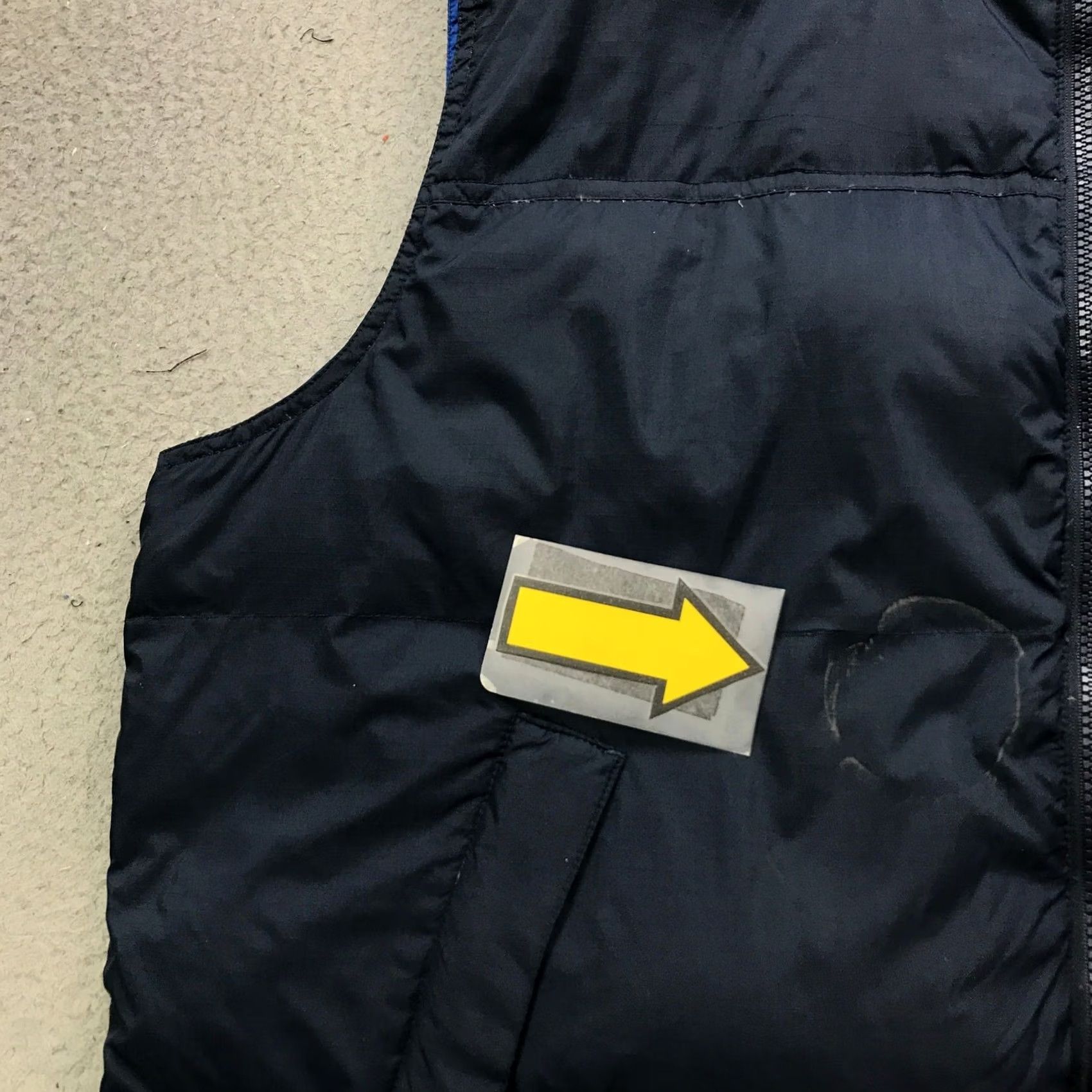 American Eagle Outfitters VINTAGE? No — American Eagle Outfitters Goose Down Quilted Puffer Vest Mens Large Full Zip Blue Navy Jacket/Coat? Size US L / EU 52-54 / 3 - 7 Thumbnail