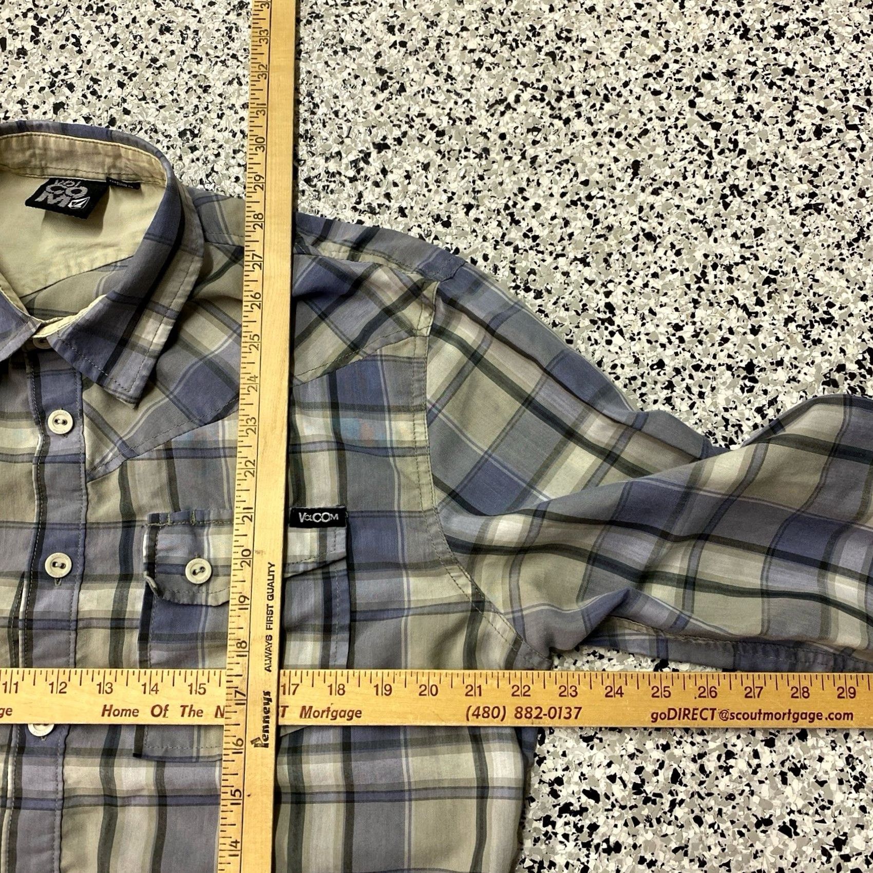 Volcom VINTAGE Volcom Plaid Long Sleeve Button Down Shirt Sz Large Size US L / EU 52-54 / 3 - 3 Thumbnail