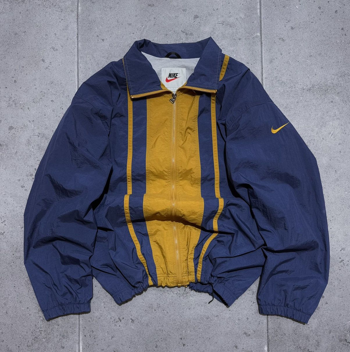 Nike Vintage 90s Nike Nylon Light Jacket Swoosh Boxy Adjustable Size US L / EU 52-54 / 3 - 1 Thumbnail