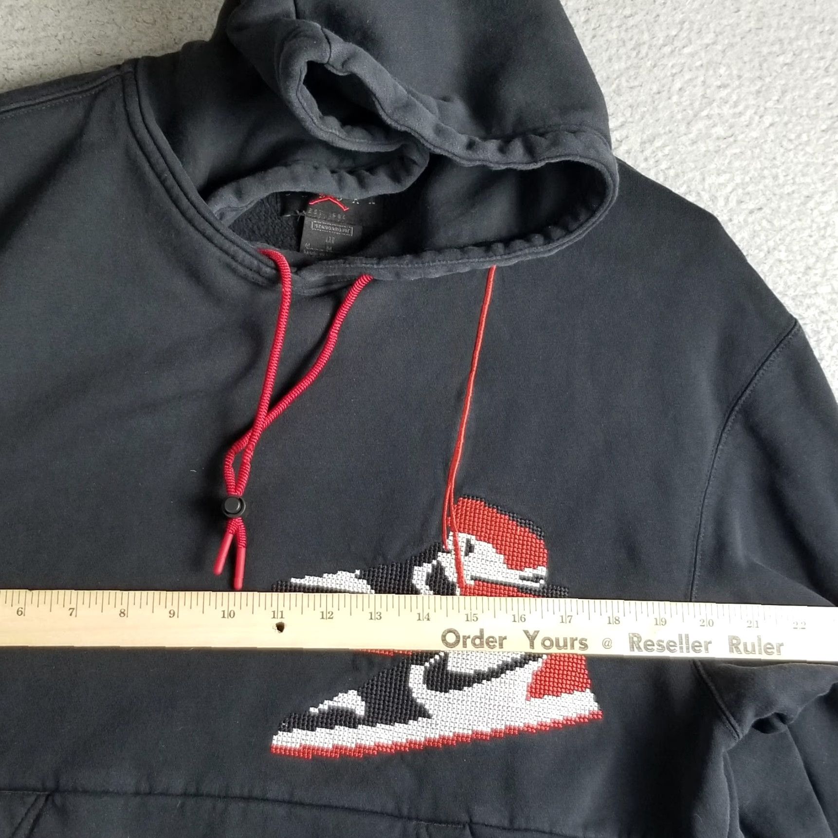 Jordan Brand Jordan Hoodie Men MEDIUM Embroidered Jumpman Holiday Black CT3457-010 Size US M / EU 48-50 / 2 - 5 Thumbnail
