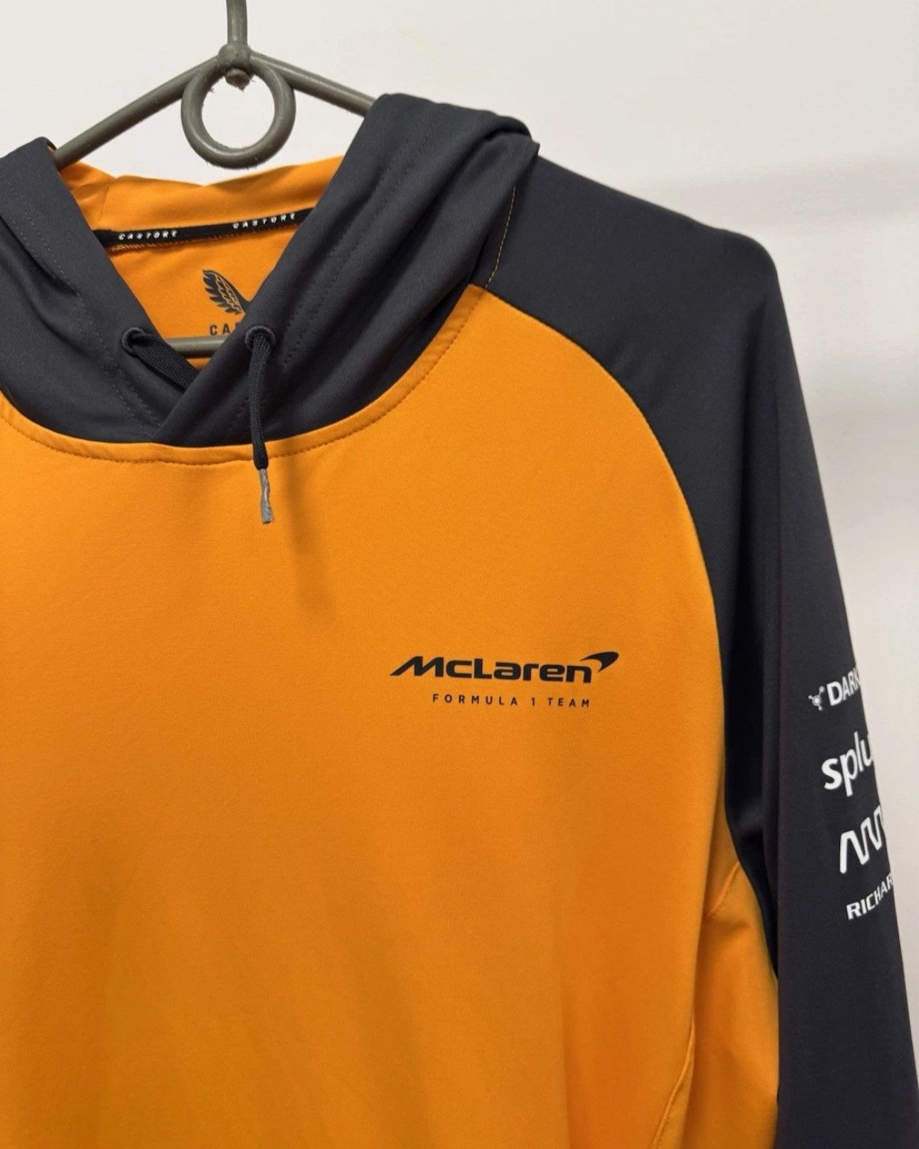 Malcolm McLaren McLaren F1 Hoodie Castore Formula Racing Official Product Size US L / EU 52-54 / 3 - 6 Thumbnail