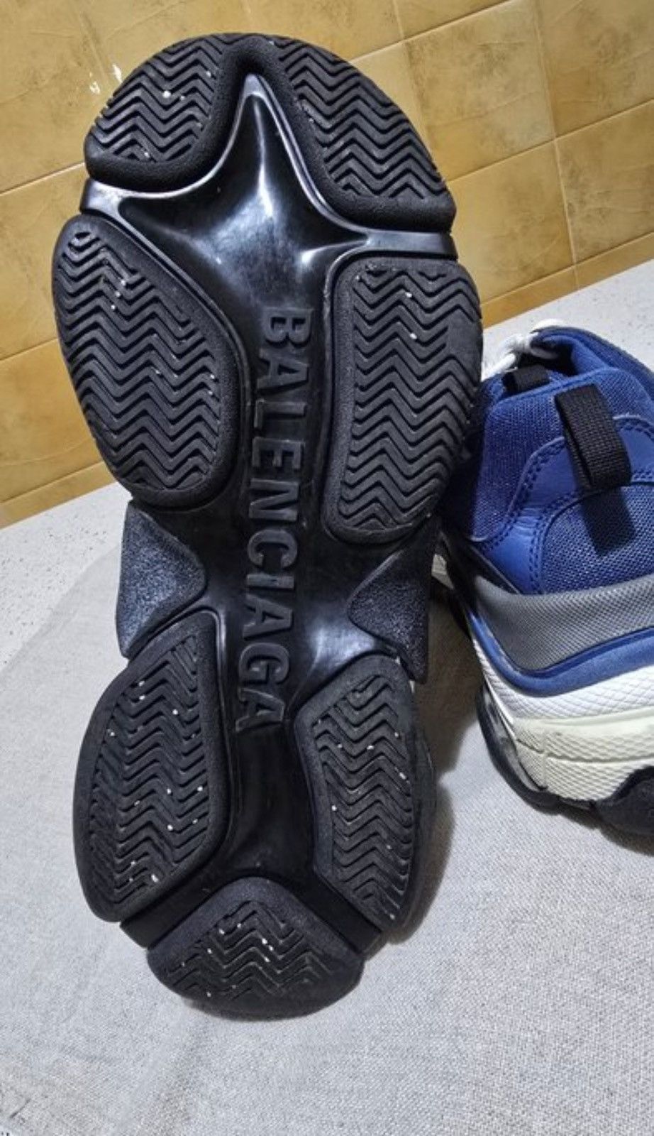 Balenciaga Balenciaga - Triple S EU 40 26.5cm Size US 7 / EU 40 - 25 Thumbnail