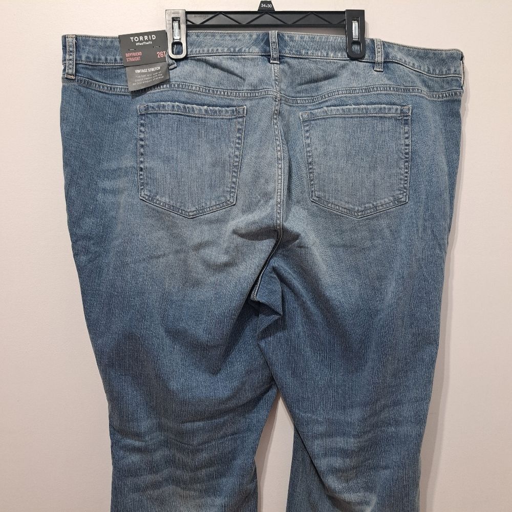 Other Torrid Boyfriend Straight Vintage Stretch Distressed Mid Rise Jean Size 26 Tall Size 24" / US 00 / IT 34 - 15 Thumbnail