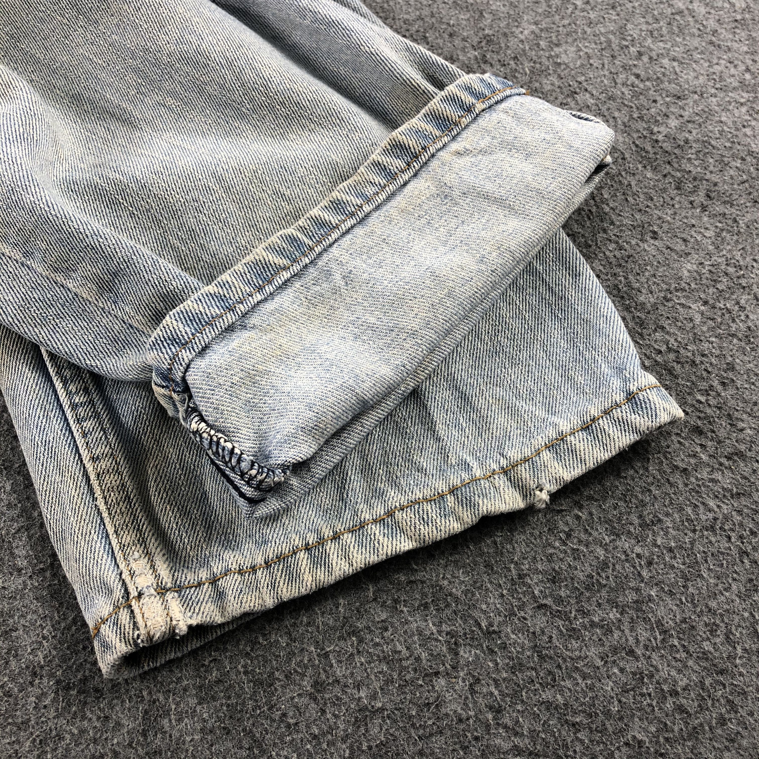 Levi's Dirty Vintage Levis Jeans Lot 550 Light Wash Denim-J952 Size US 33 - 6 Thumbnail