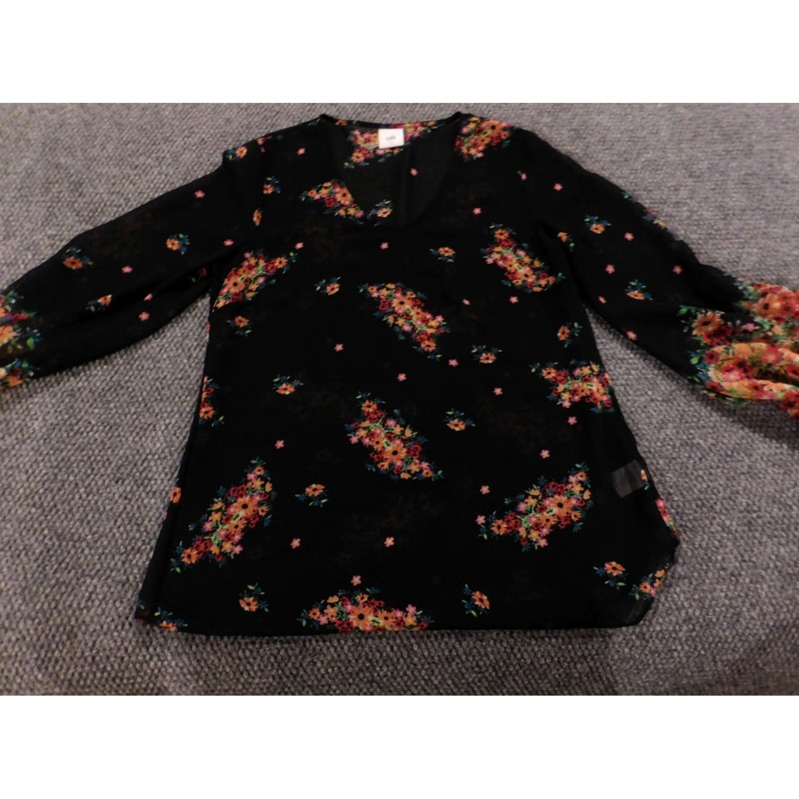 Vintage Cabi Blouse Women Small Black Floral Sheer Designer Top Stretch Crew Neck Long Sleeve Casual Shirt Size S / US 4 / IT 40 - 4 Thumbnail