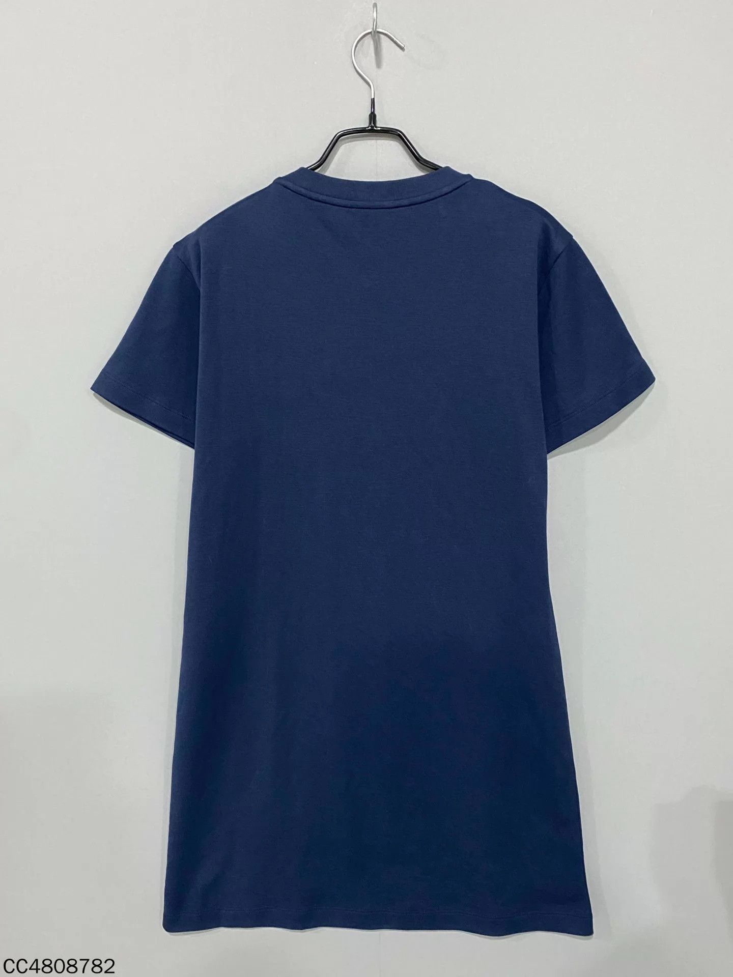 Louis Vuitton Louis Vuitton women's chain badge logo 99 New XS dress Size XS / US 0-2 / IT 36-38 - 3 Thumbnail