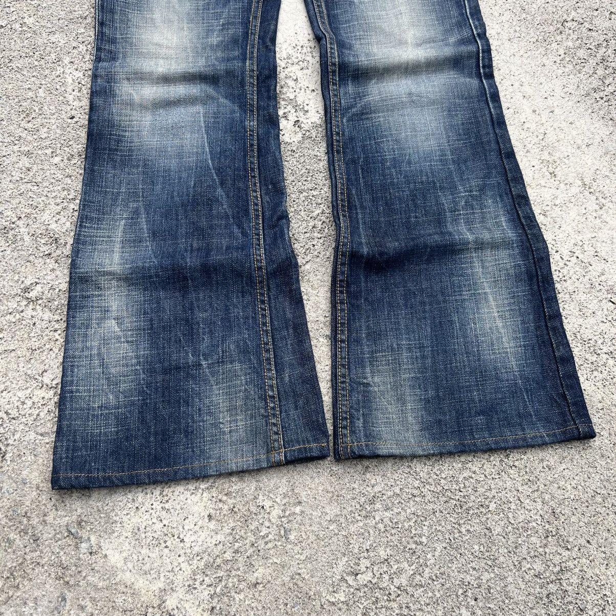 Japanese Brand “REDPEPPER” ACID WASH FLARE JEANS Size 28" / US 6 / IT 42 - 5 Thumbnail
