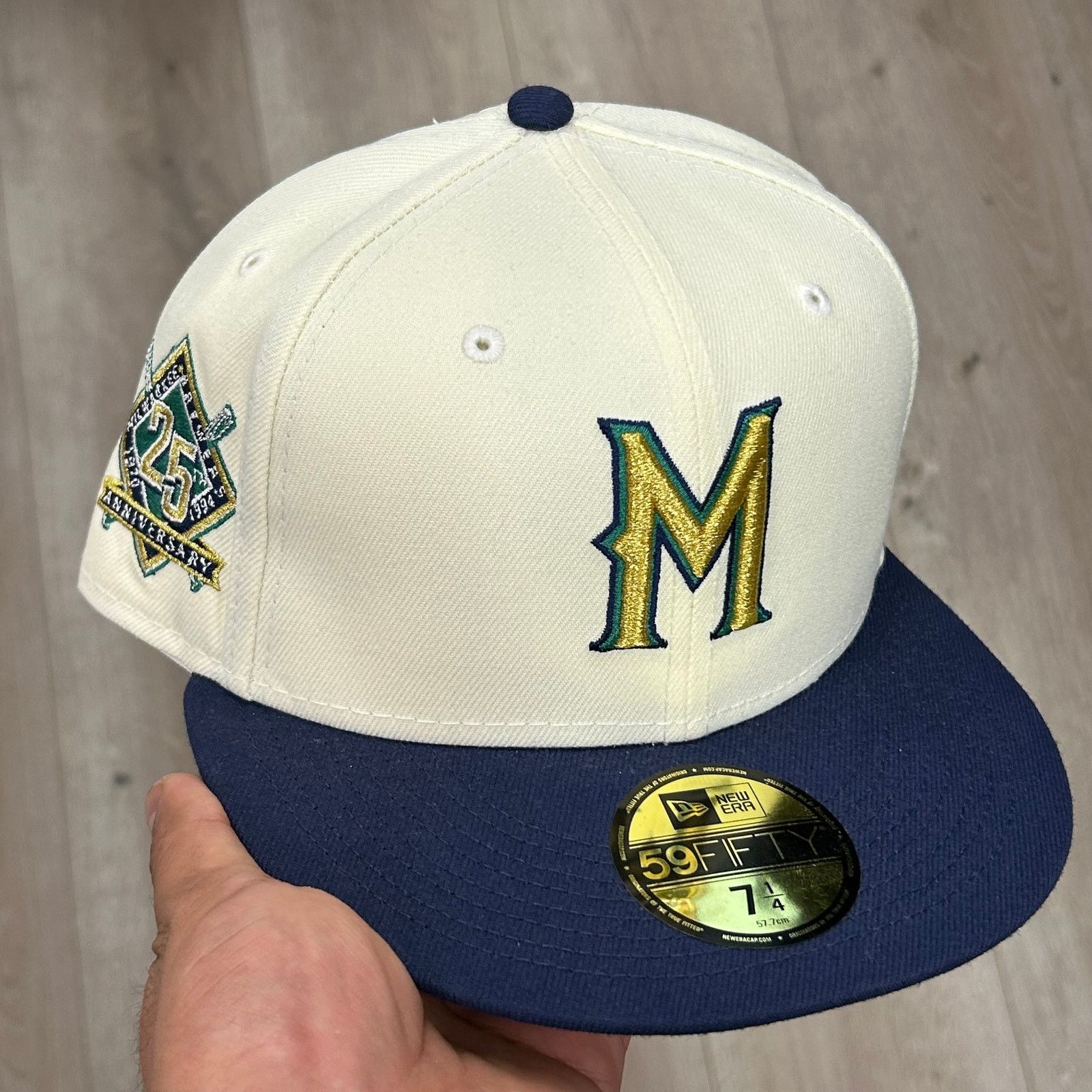 New Era New Era hat Milwaukee Brewers 25th anniversary Cap 7 1/4 Size ONE SIZE - 1 Thumbnail