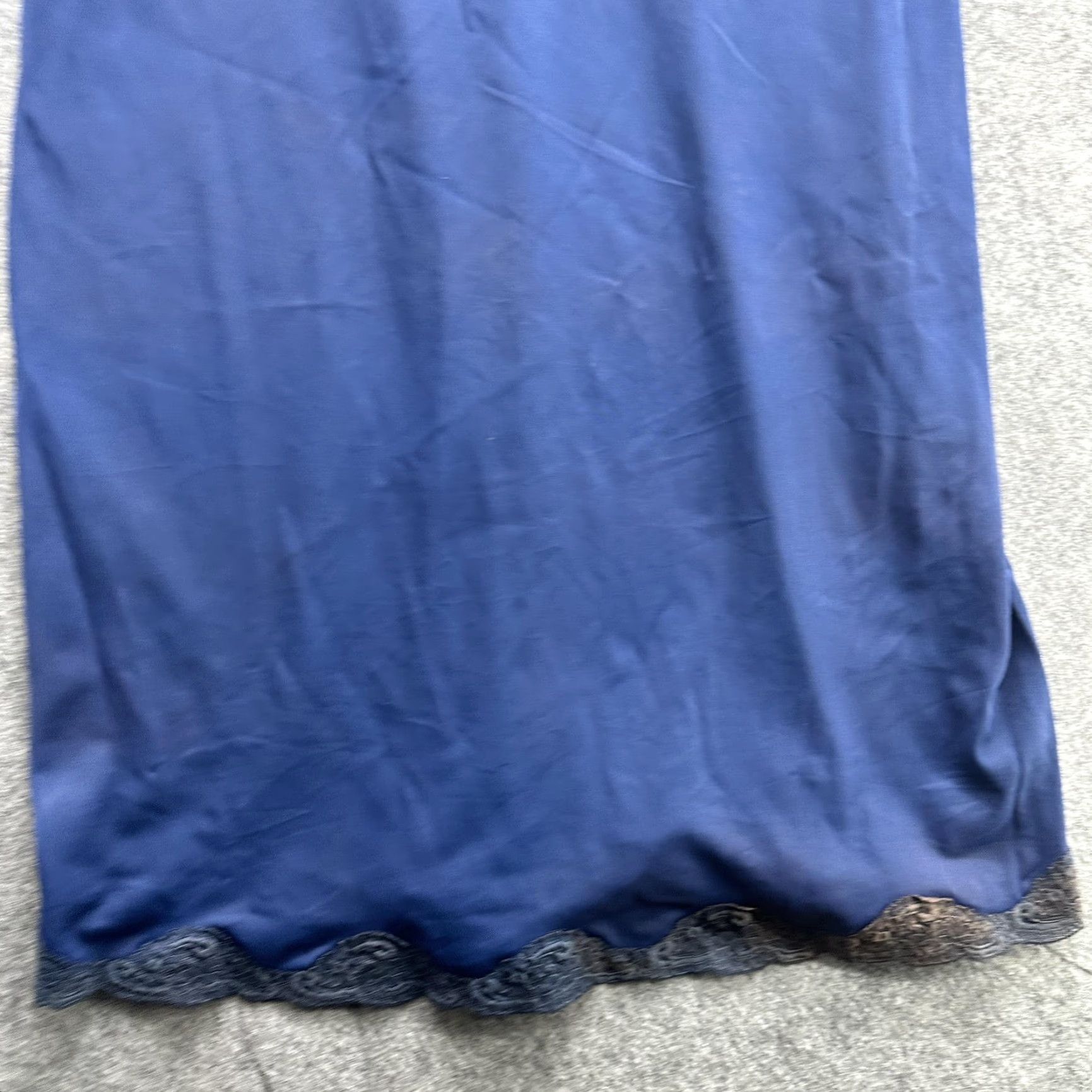 Vintage VINTAGE ShadowLine Slip Dress Womens 36 Blue Nylon Lace Nightgown Made USA Size M / US 6-8 / IT 42-44 - 7 Thumbnail