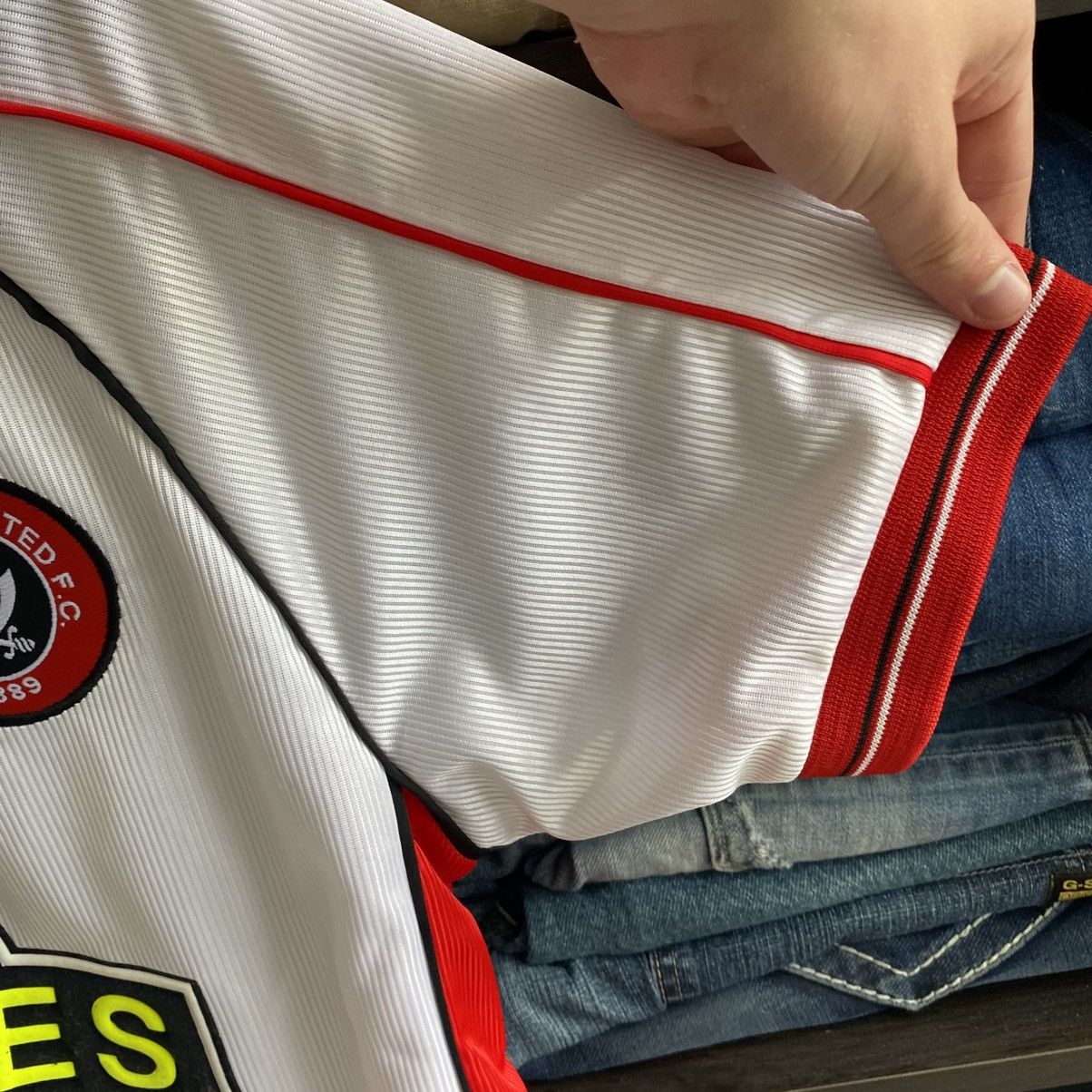 Le Coq Sportif Vintage Le Coq Sportif Sheffield United 90’s Blades jersey Size US S / EU 44-46 / 1 - 6 Thumbnail