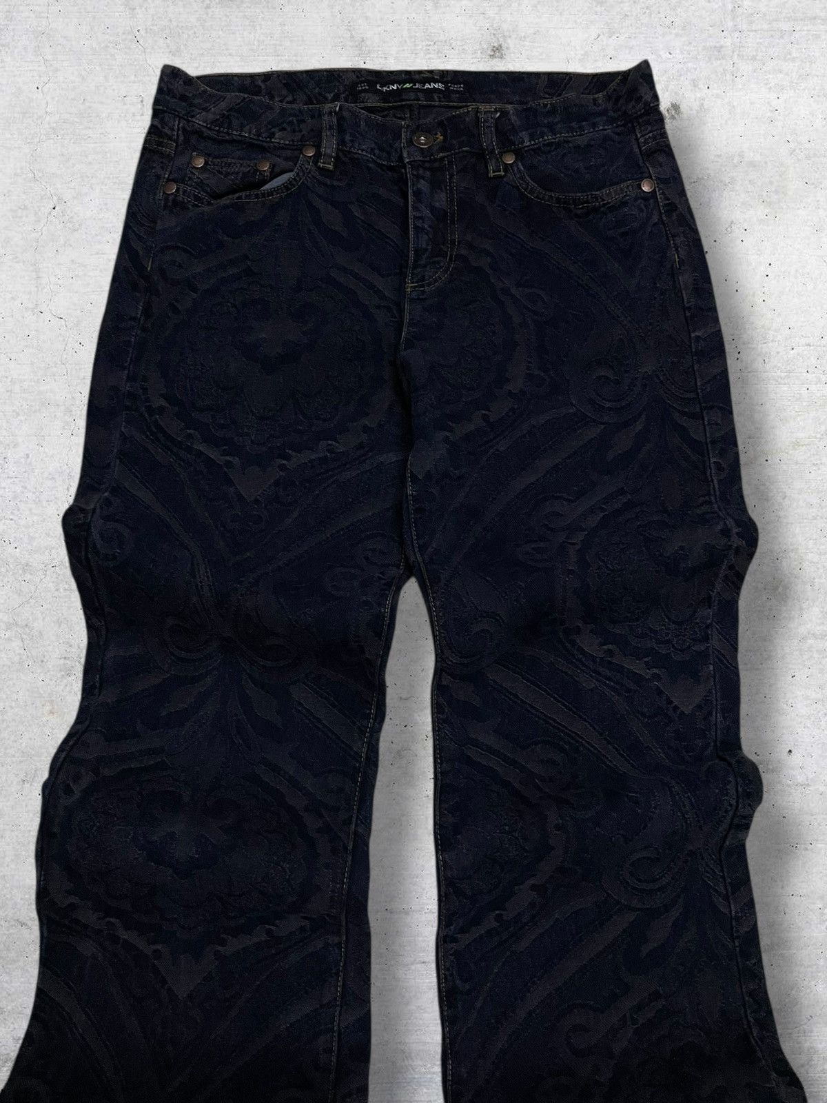 Japanese Brand VINTAGE DKNY DESIGNER PAISLEY FLARED STREETWEAR DENIM Size US 30 / EU 46 - 6 Thumbnail