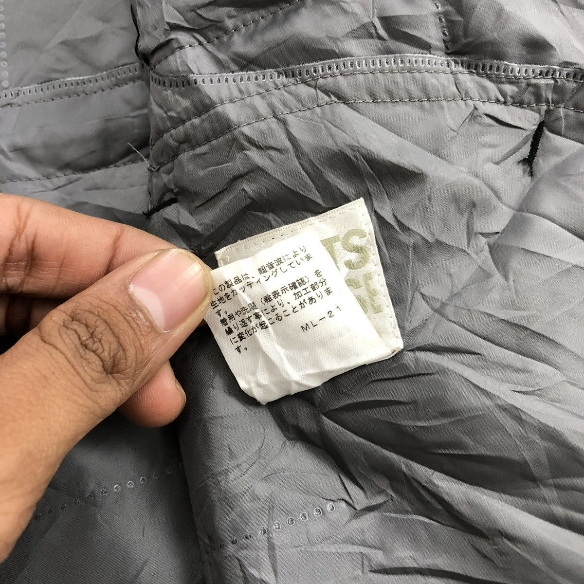 Issey Miyake Vintage Pleats Please Issey Miyake Quilted Polyester Jacket Size US L / EU 52-54 / 3 - 15 Thumbnail