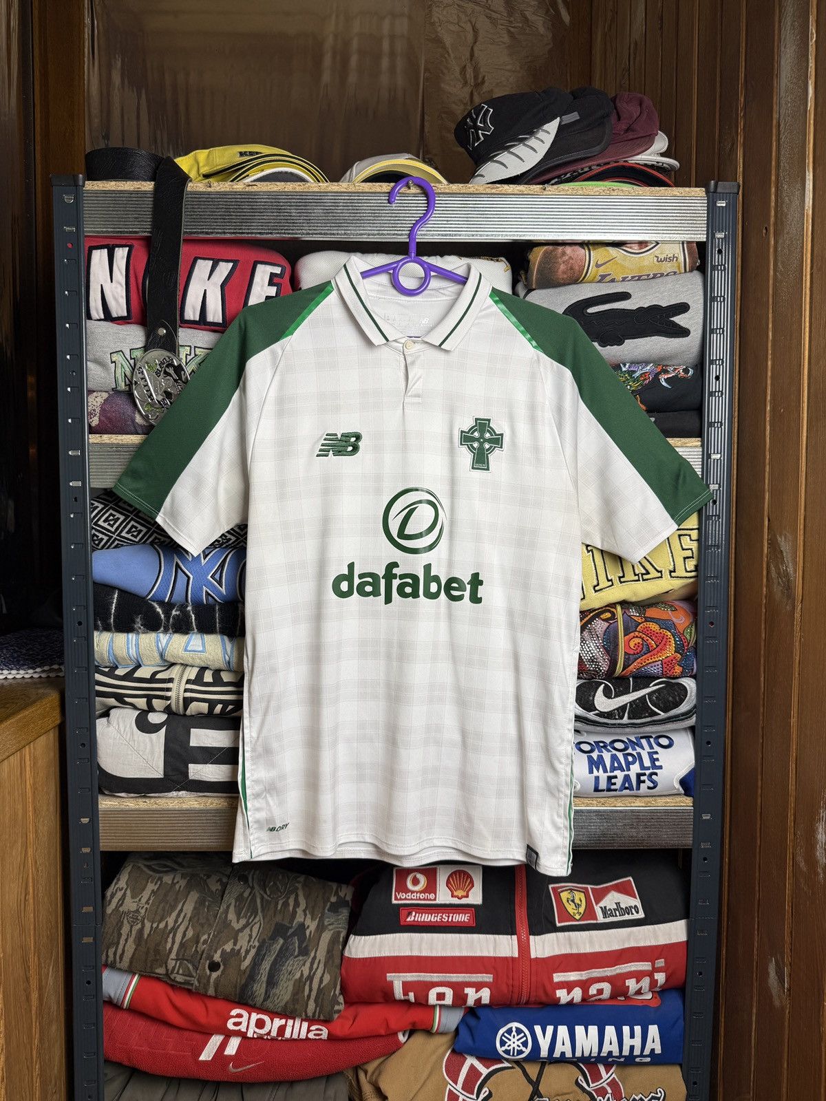 New Balance Mens Vintage New Balance Celtic T Shirt tee soccer jersey Size US S / EU 44-46 / 1 - 1 Thumbnail