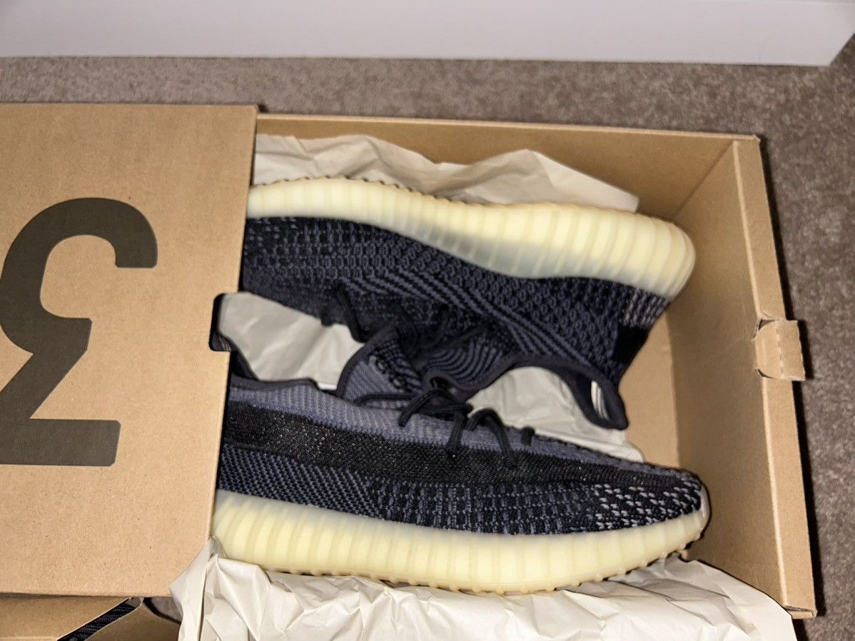 adidas gazelle silver green womens Adidas Yeezy Boost 350 V2 Carbon