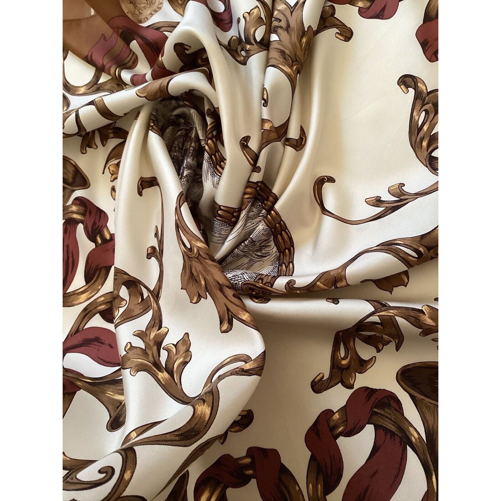 Other CHASSEUR PARIS Ivory Brown Hunting Print Scarf 35" SQR EX CO Size ONE SIZE - 7 Thumbnail