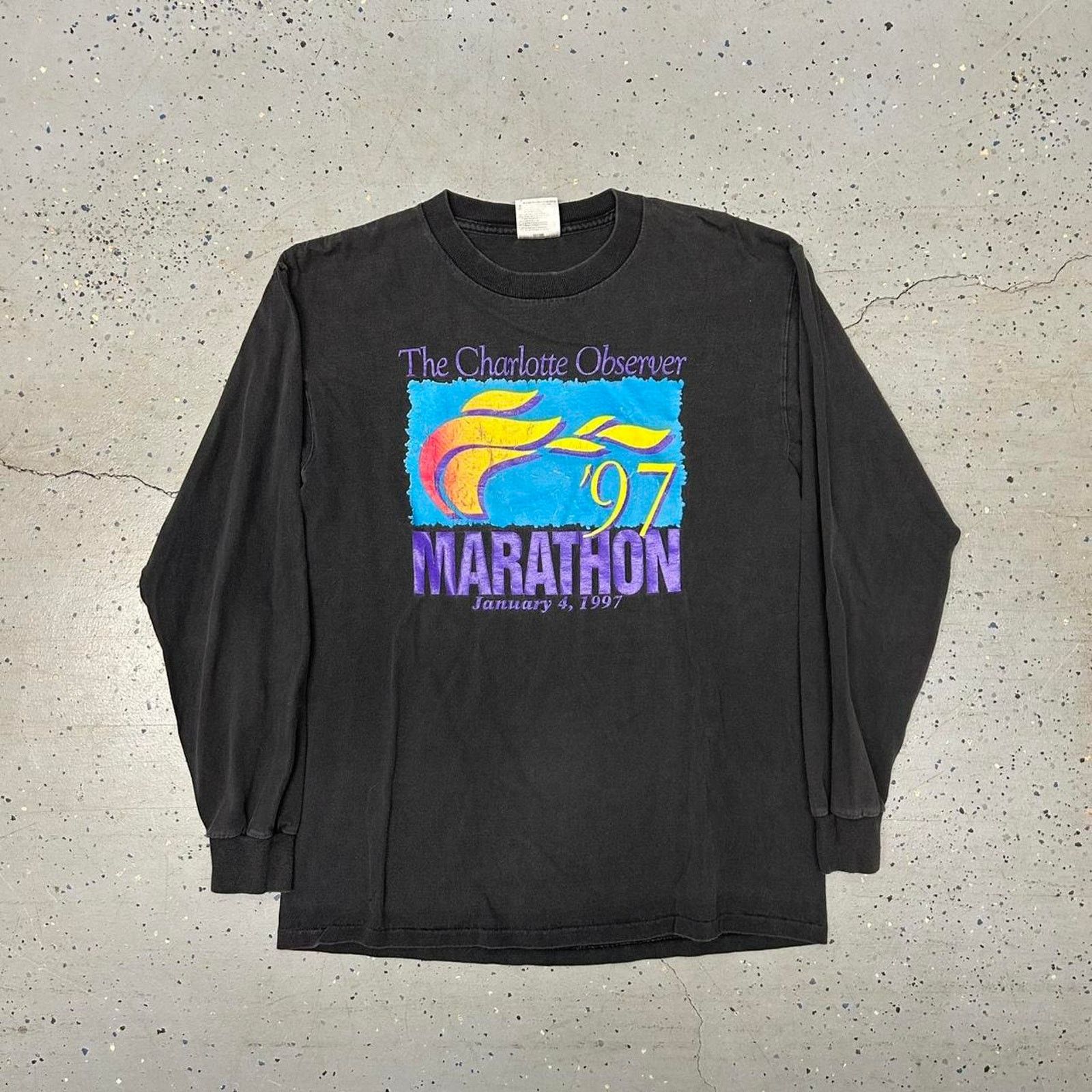 Other 1997 Charlotte Observer Marathon long sleeve shirt Size US M / EU 48-50 / 2 - 1 Thumbnail