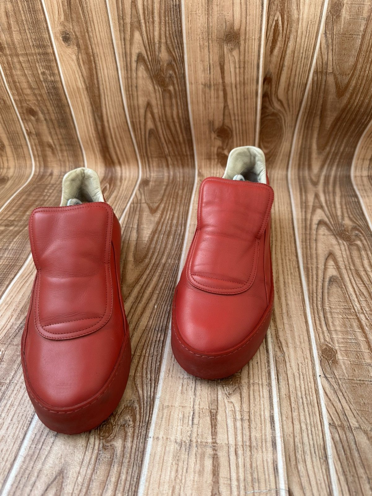 Maison Margiela Maison Martin Margiela Red Leather Sneakers Size US 9 / EU 42 - 14 Thumbnail