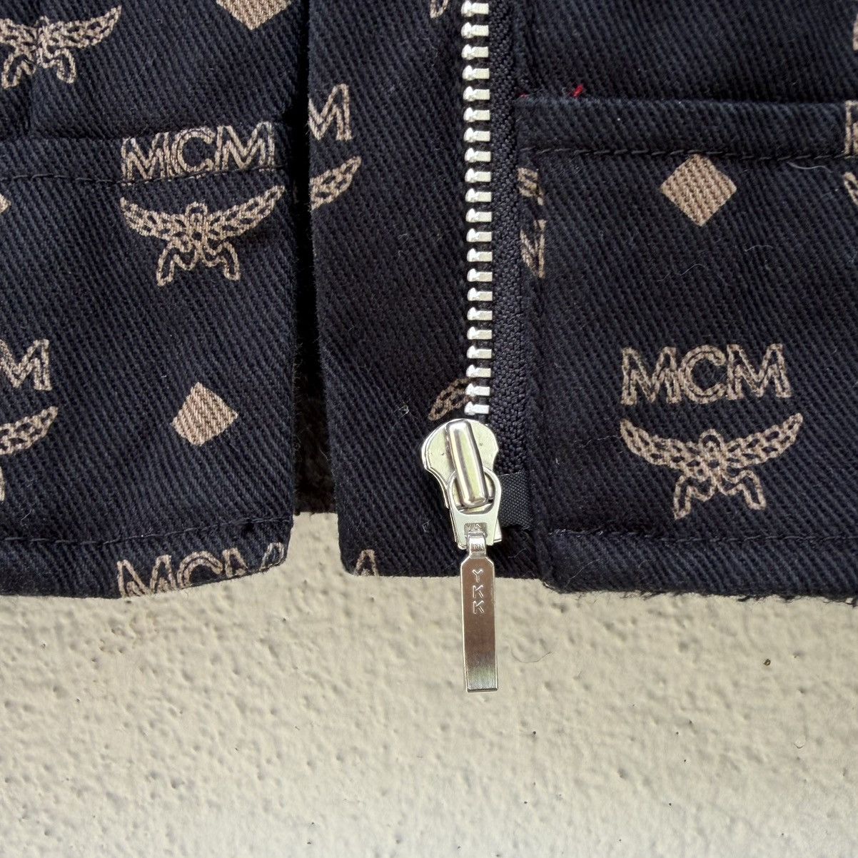 MCM MCM Legere Monogram Logo Lined Blanket Fleece Collar Jacket Size L / US 10 / IT 46 - 15 Thumbnail