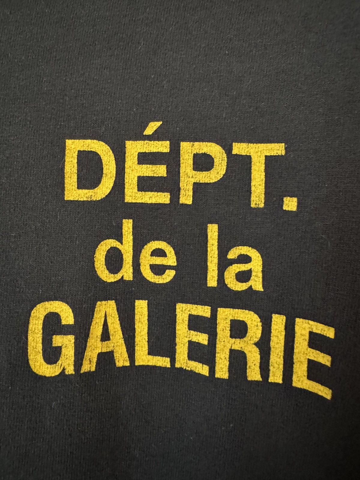 Gallery Dept. Gallery Dept. “Dépt. de la Galerie” Logo Tee size M Size US M / EU 48-50 / 2 - 3 Thumbnail