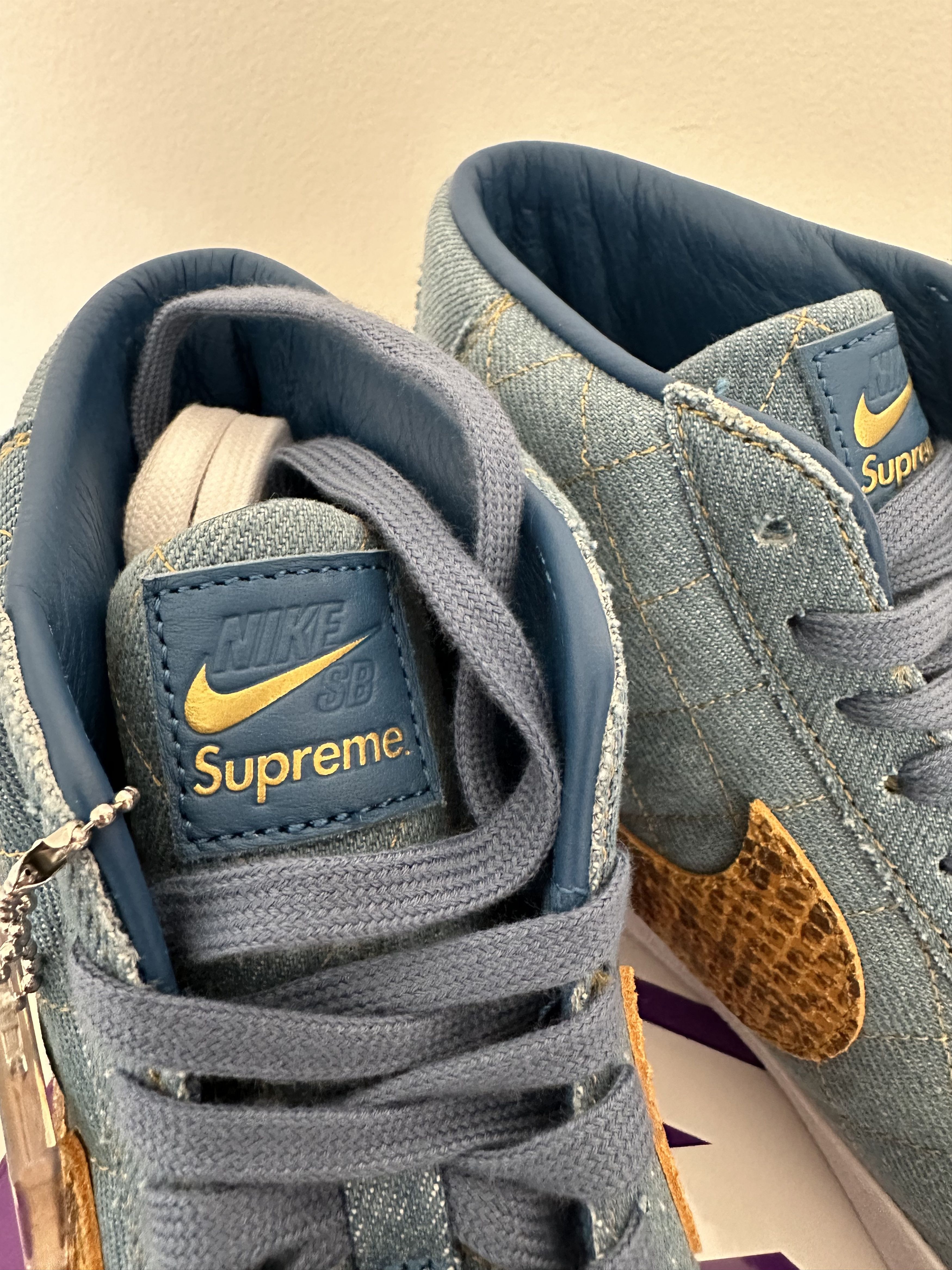 Nike × Supreme SB Zoom Blazer Mid QS 2 Size US 10.5 / EU 43-44 - 5 Thumbnail