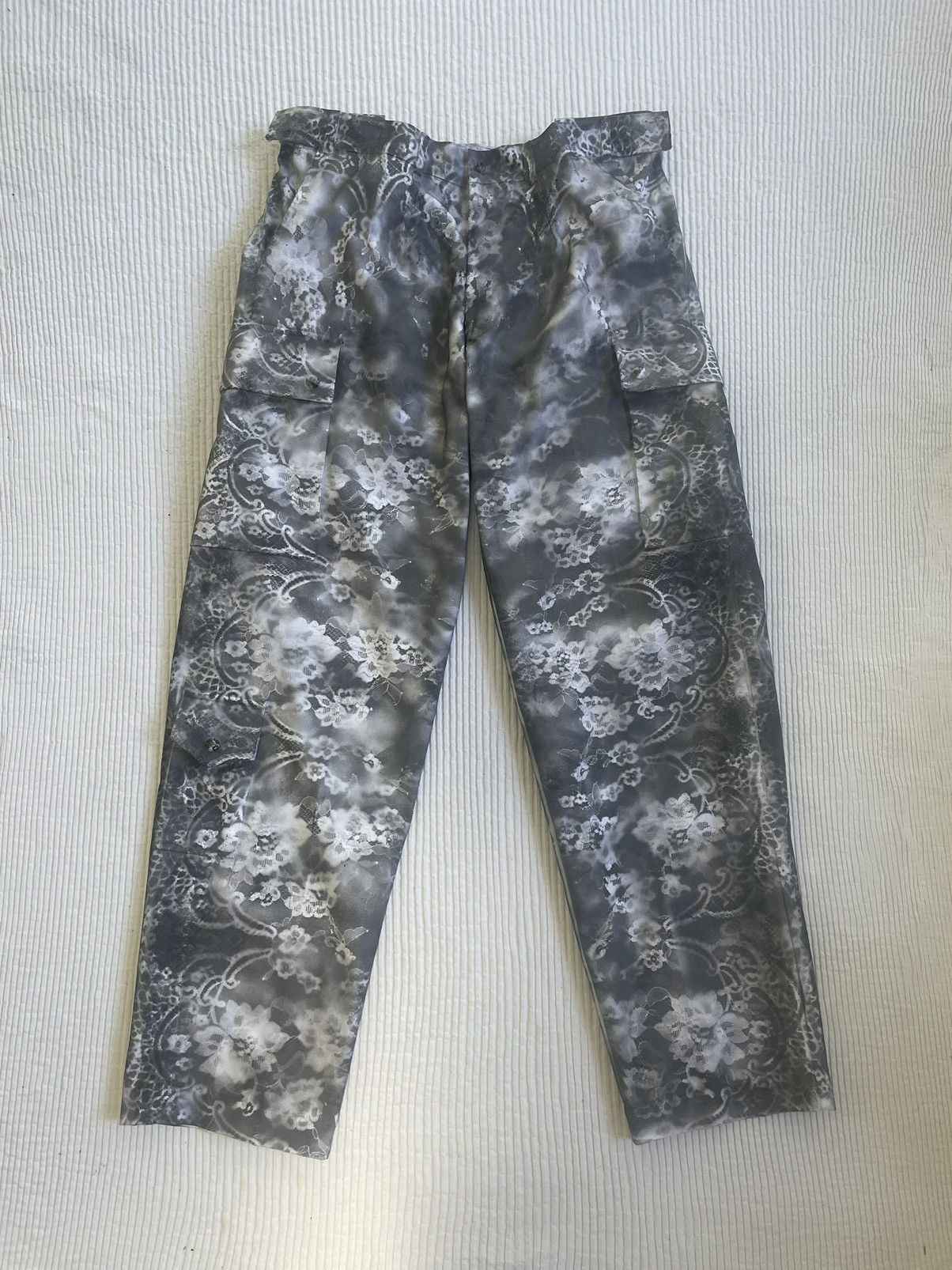 Handmade SEXIEST CARGOS EVER Size 30" / US 8 / IT 44 - 1 Thumbnail