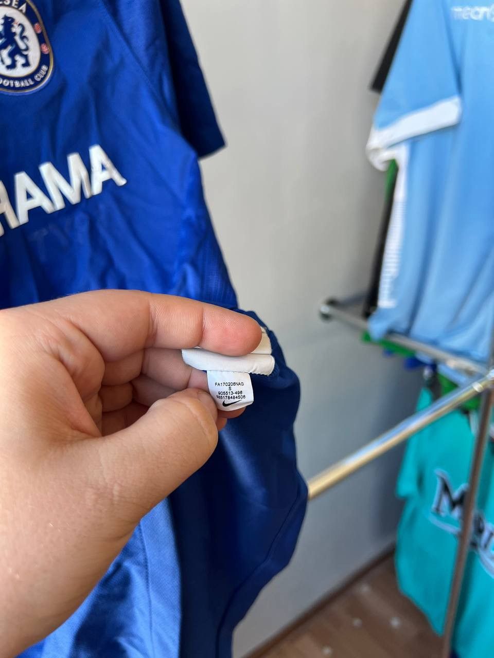Nike 2017/18 CHELSEA FC #9 MORATA HOME SOCCER FOOTBALL JERSEY S Size US S / EU 44-46 / 1 - 14 Thumbnail