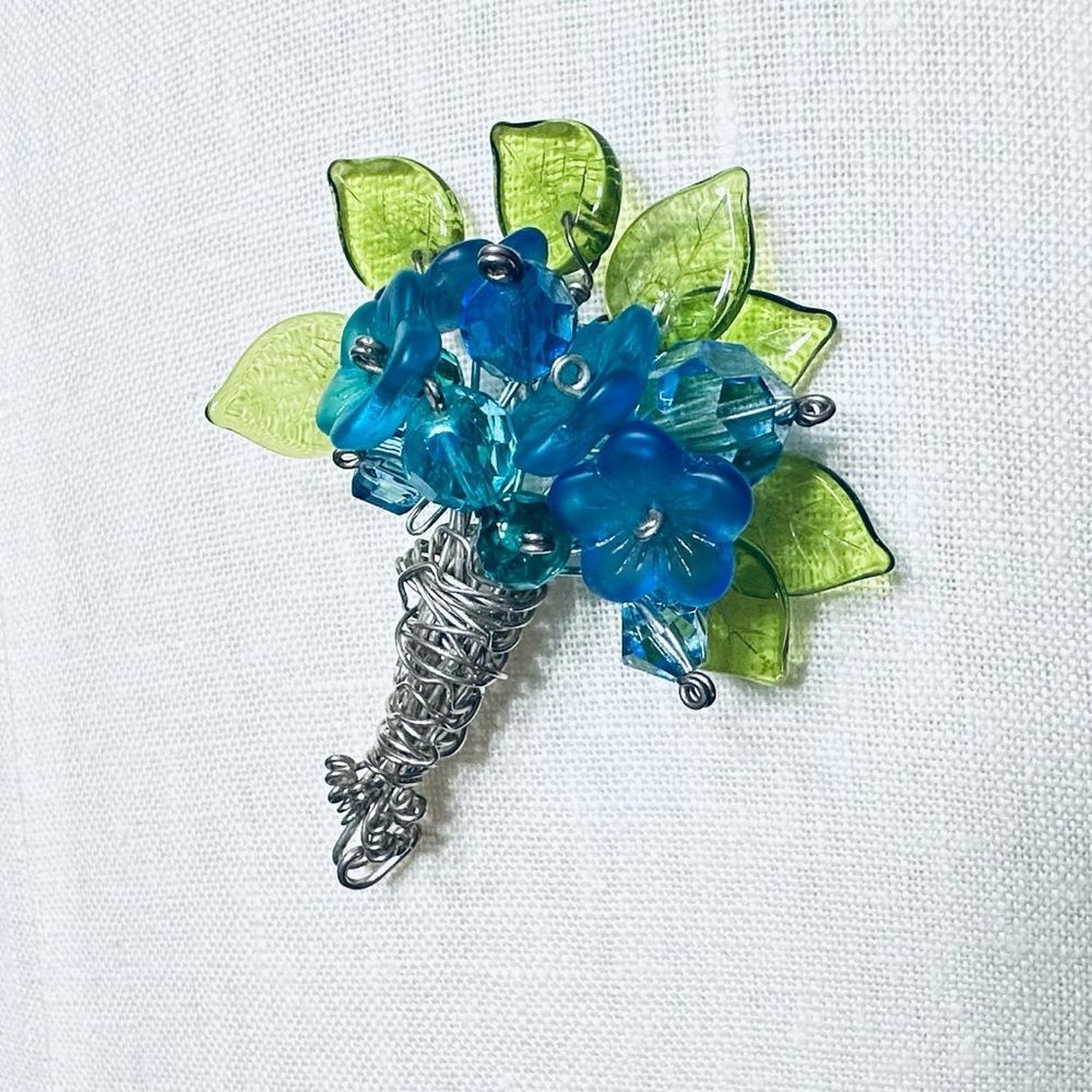 Vintage Vintage art glass flower bouquet on silver tone hand wired l Size ONE SIZE - 1 Thumbnail