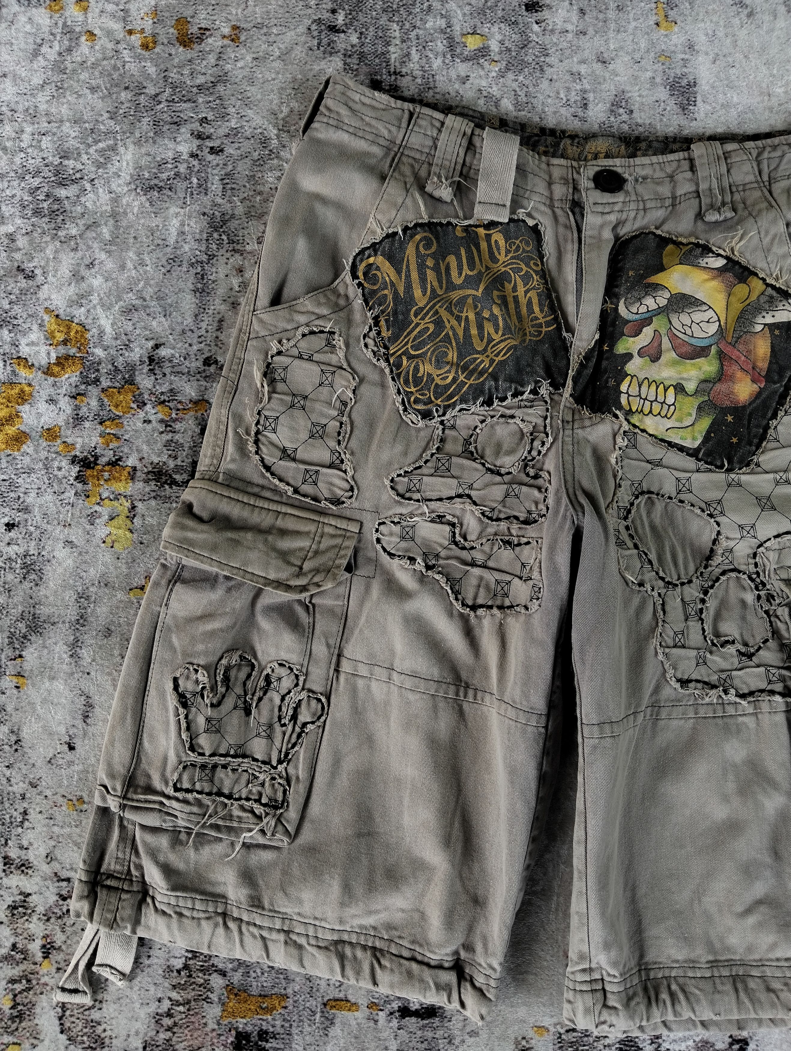 Hysteric Glamour Minute Mirth Skull Tattoo Embroidered Jorts Cargo Shorts Size US 29 - 3 Thumbnail