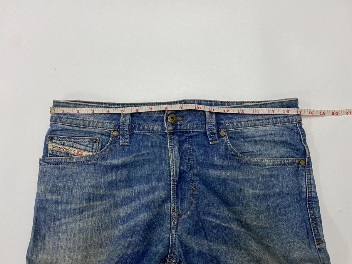 Diesel DIESEL DISTRESSED JEANS Size US 31 - 17 Thumbnail
