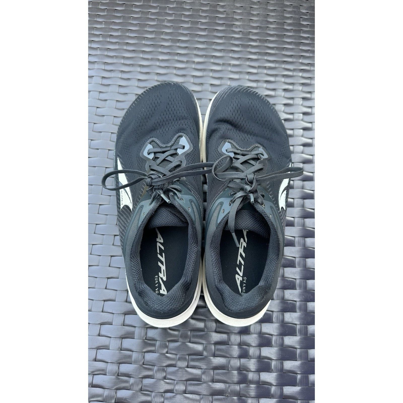 Altra Altra Torin 8 Mens Sz 10.5 Wide Black White Shoe AL0A85QJ010 Size US 10.5 / EU 43-44 - 8 Thumbnail