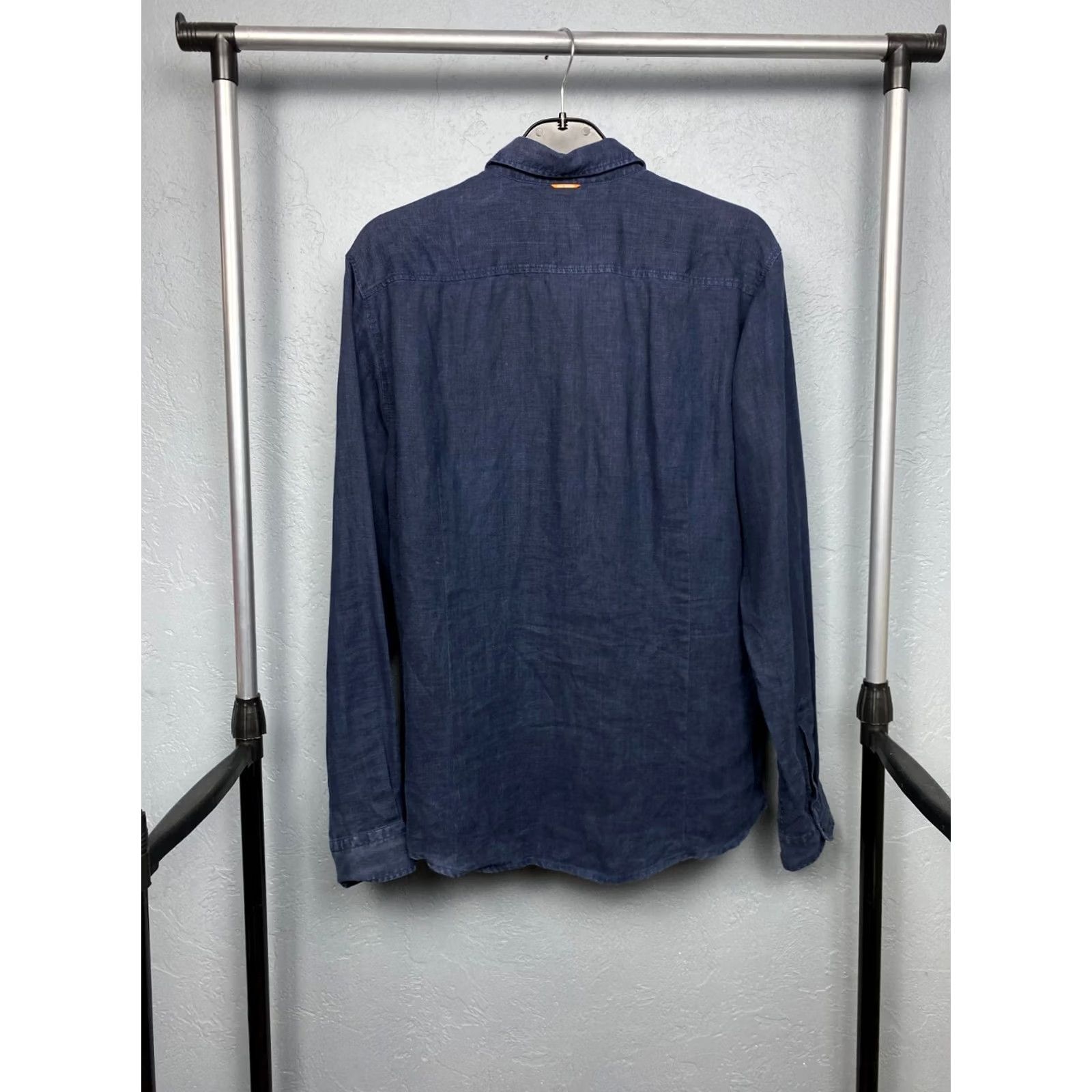 Hugo Boss HUGO BOSS Linen Long Sleeve Shirt Mens L Blue Button-Up Shirt Size US L / EU 52-54 / 3 - 7 Thumbnail