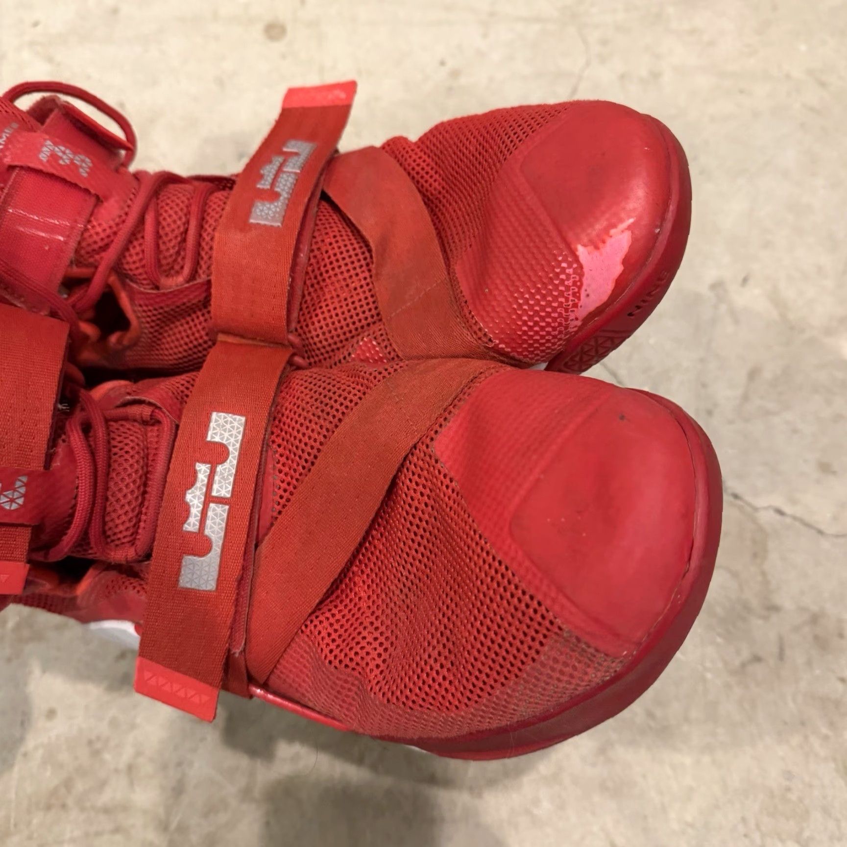 Nike Nike LeBron Soldier IX University Red White Mens Size 14 US Sneaker Basketball Casual Shoes Size ONE SIZE - 5 Thumbnail