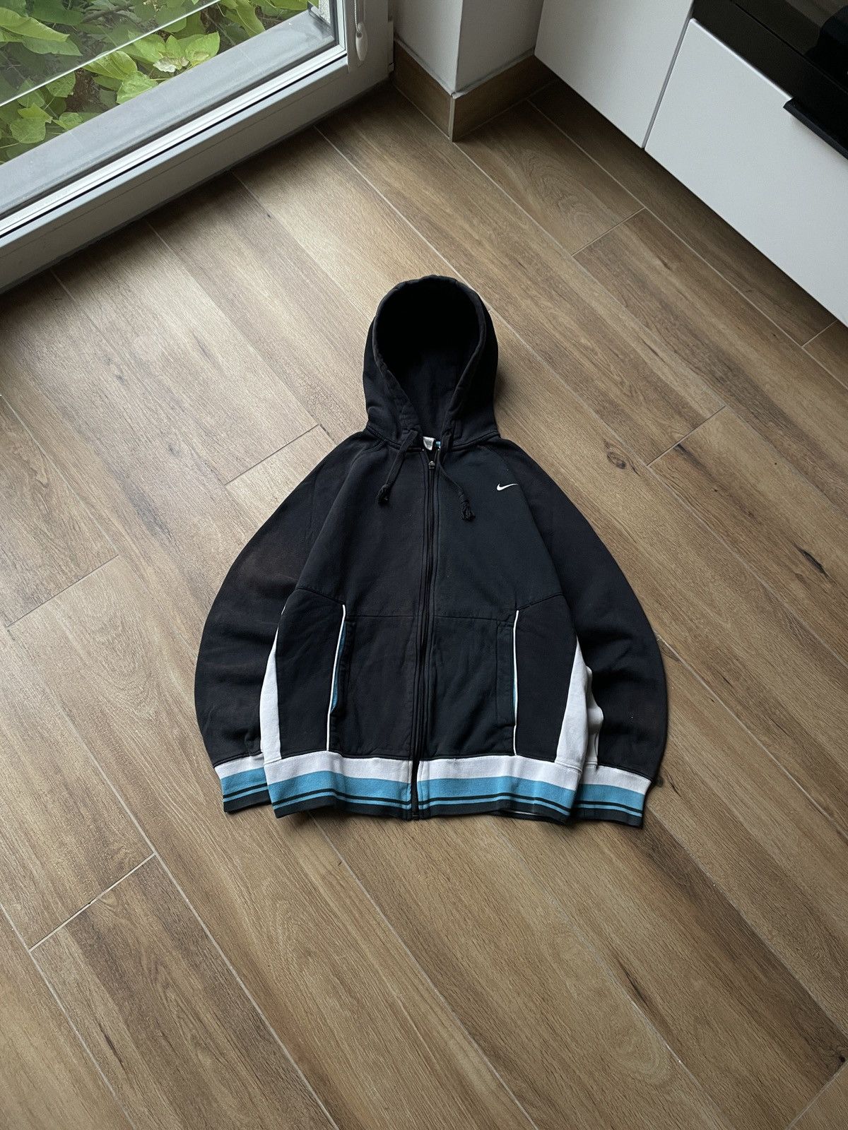 Vintage Nike Vintage Zip Hoodie Faded Swoosh Boxy Washed Japanese Size US M / EU 48-50 / 2 - 1 Thumbnail