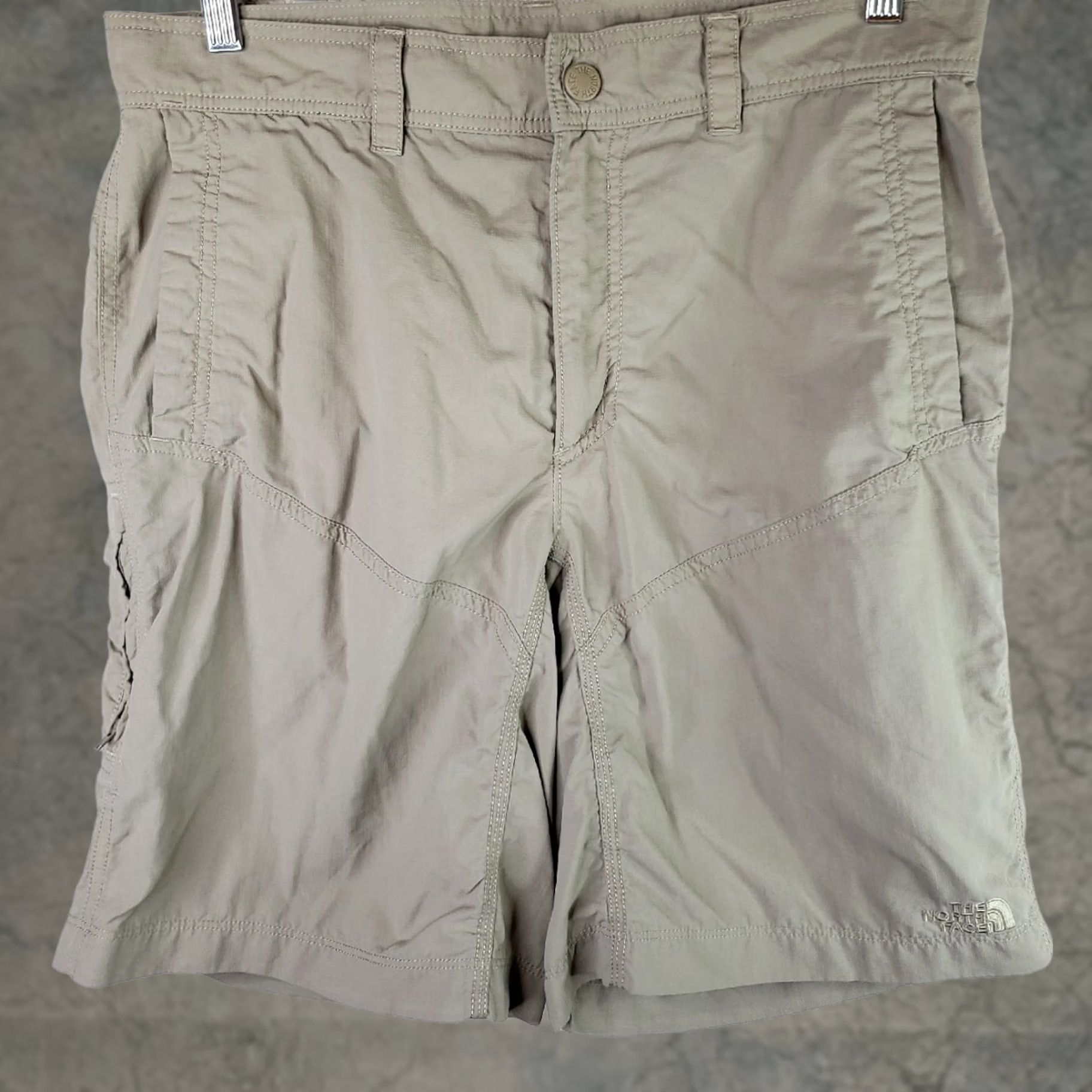 The North Face The North Face Shorts Mens 34 Beige Tan Chino Casual Hiking Golf Outdoors Size US 34 / EU 50 - 1 Thumbnail