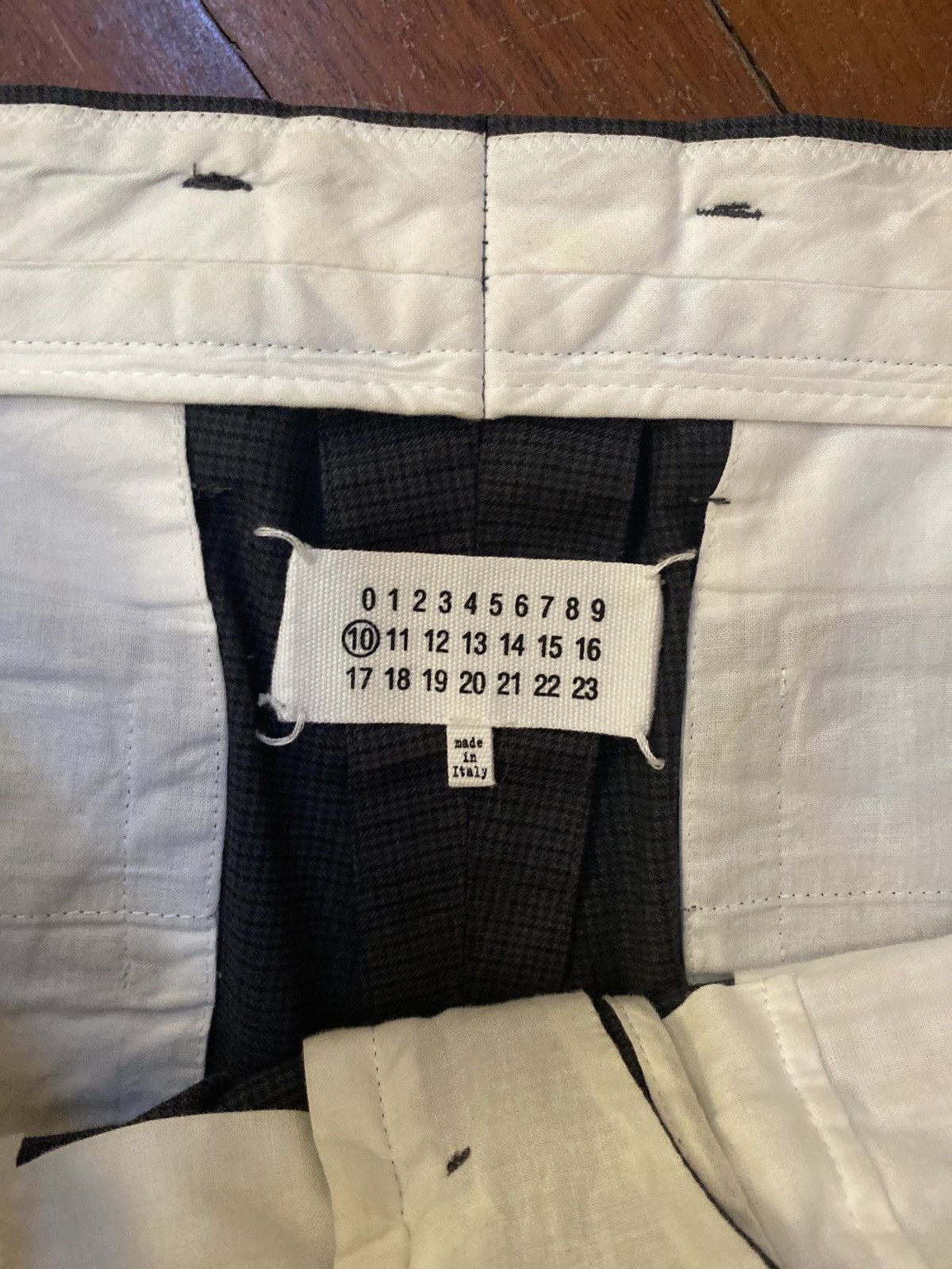 Maison Margiela Maison Margiela ss18 raw hem baggy suit shorts Size US 32 / EU 48 - 3 Thumbnail