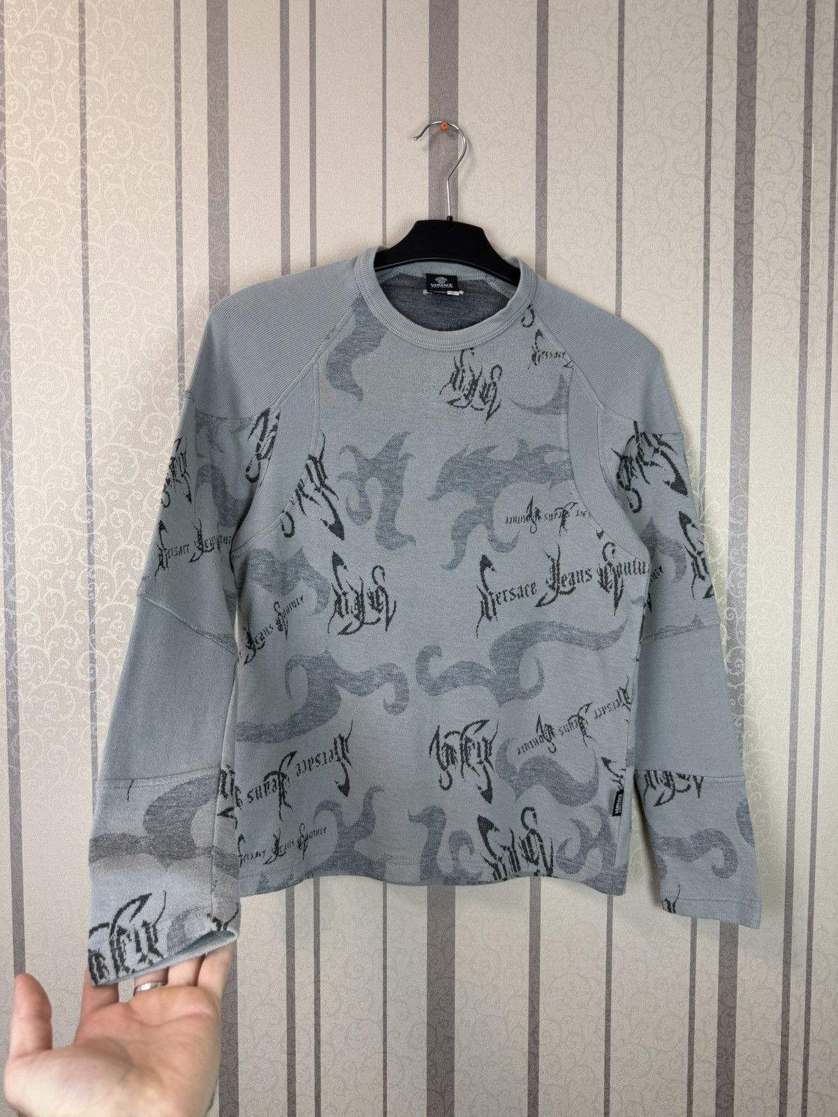 Versace Jeans Couture Archive Versace Jeans Couture All-over Logo Longsleeve Size S / US 4 / IT 40 - 4 Thumbnail