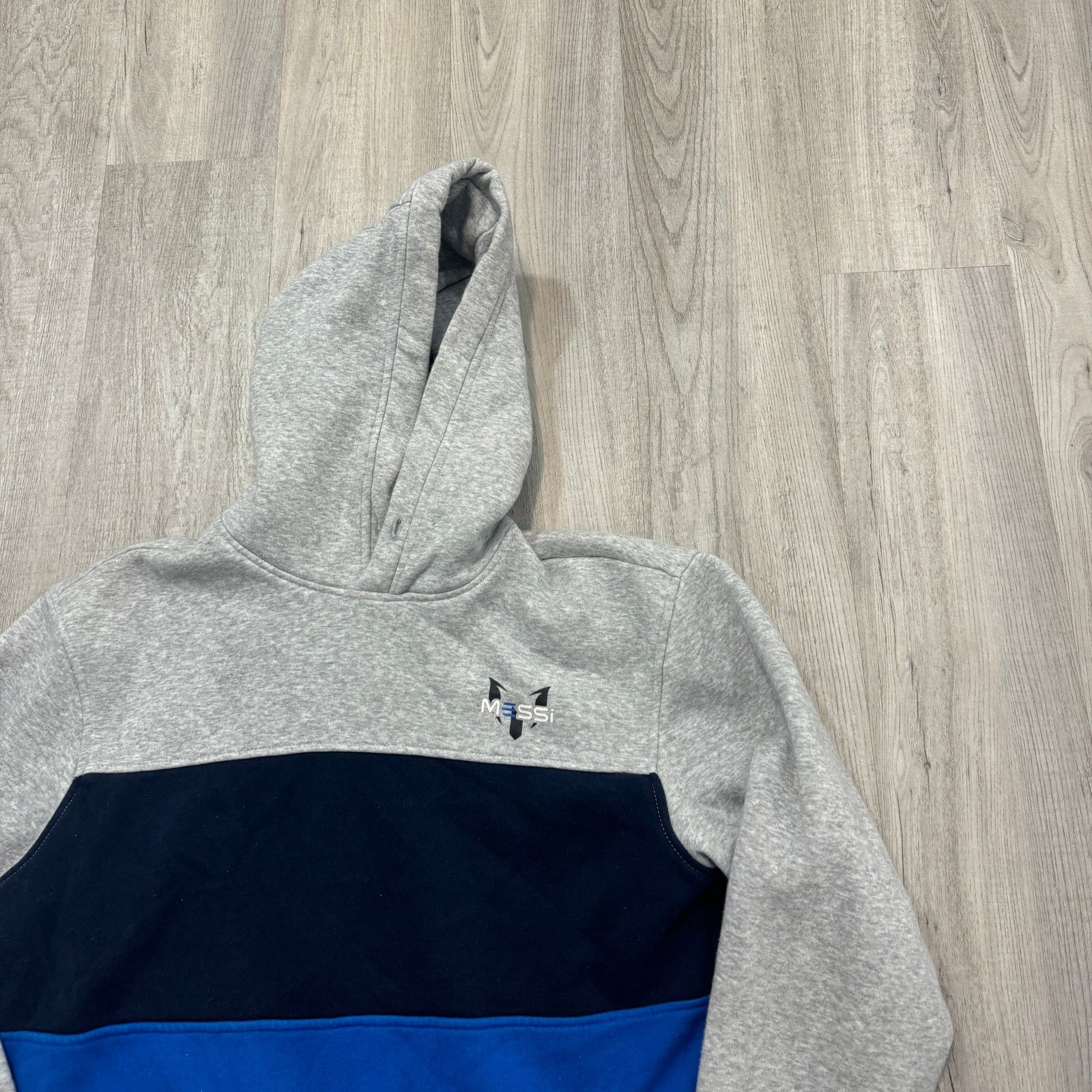 Other Lionel Messi Sweatshirt Men's Medium Gray Blue Soccer Size US M / EU 48-50 / 2 - 2 Thumbnail