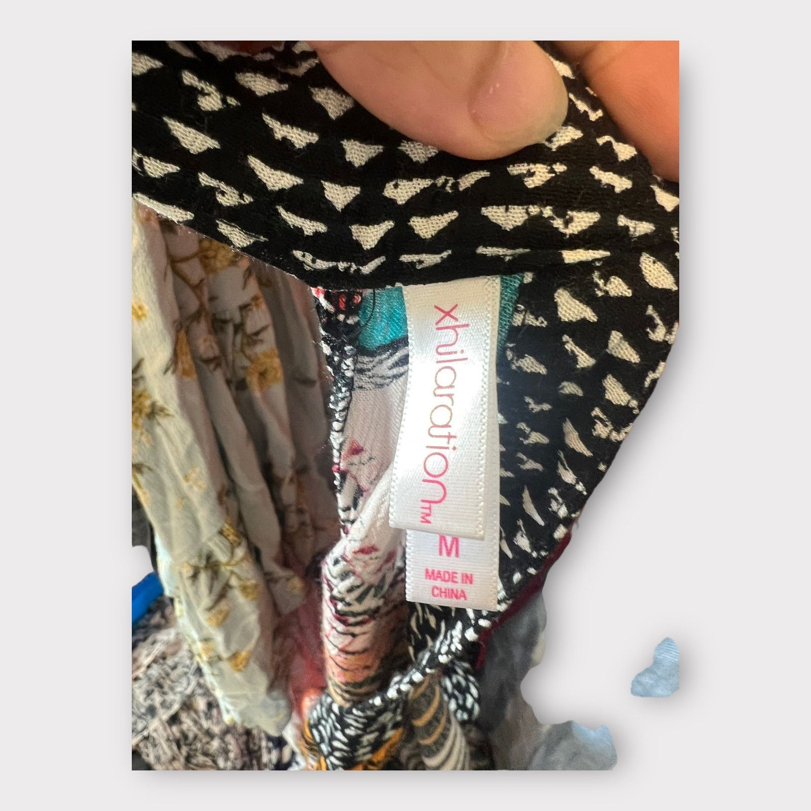 Target Basics Xhilaration | Tribal Aztec Boho Romper | Medium Size 30" / US 8 / IT 44 - 6 Thumbnail