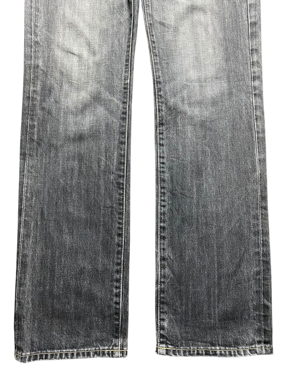 Japanese Brand Vintage Uniqlo Black Denim Distressed Loose Jeans Size US 34 / EU 50 - 5 Thumbnail
