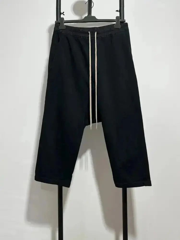 Rick Owens Sz L Rick Owens Drkshdw Back Pockets Sweatshorts Size US 34 / EU 50 - 1 Thumbnail