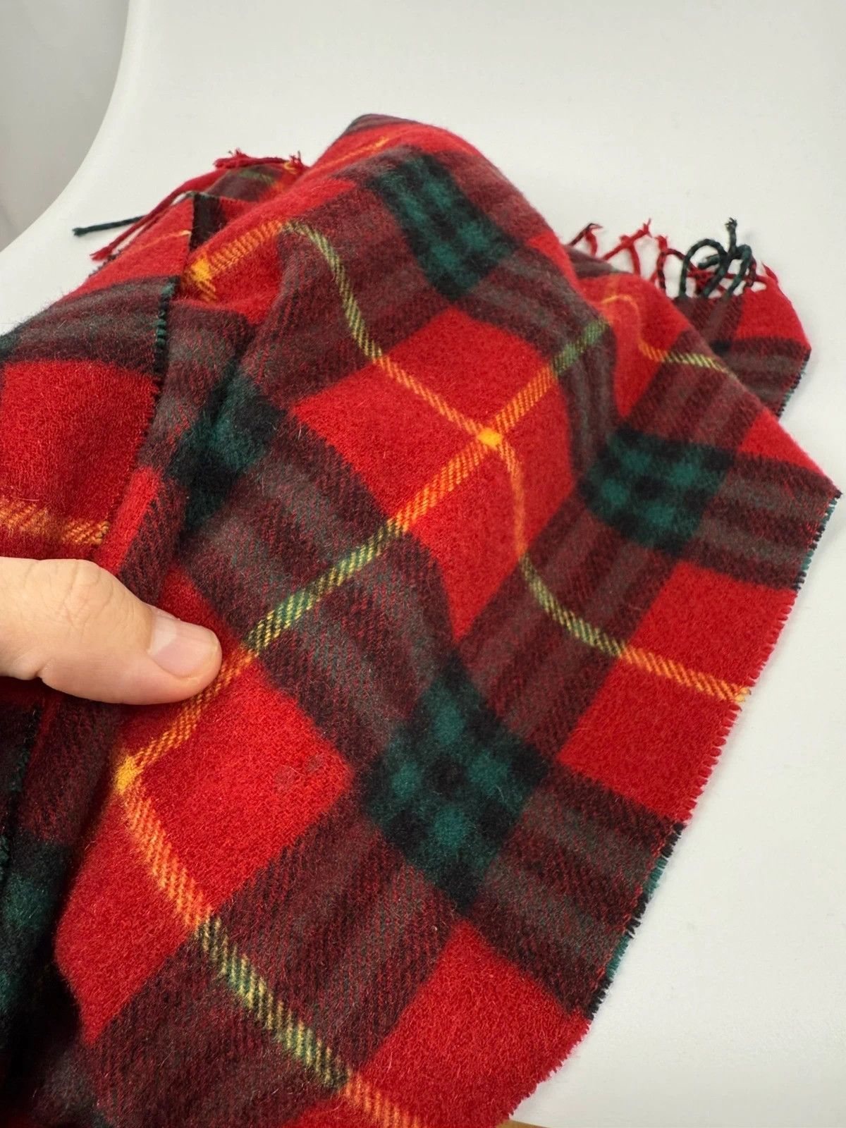 Burberry Burberry Vintage Burberrys Scarf 100% Cashmere Plaid Check Size ONE SIZE - 8 Thumbnail