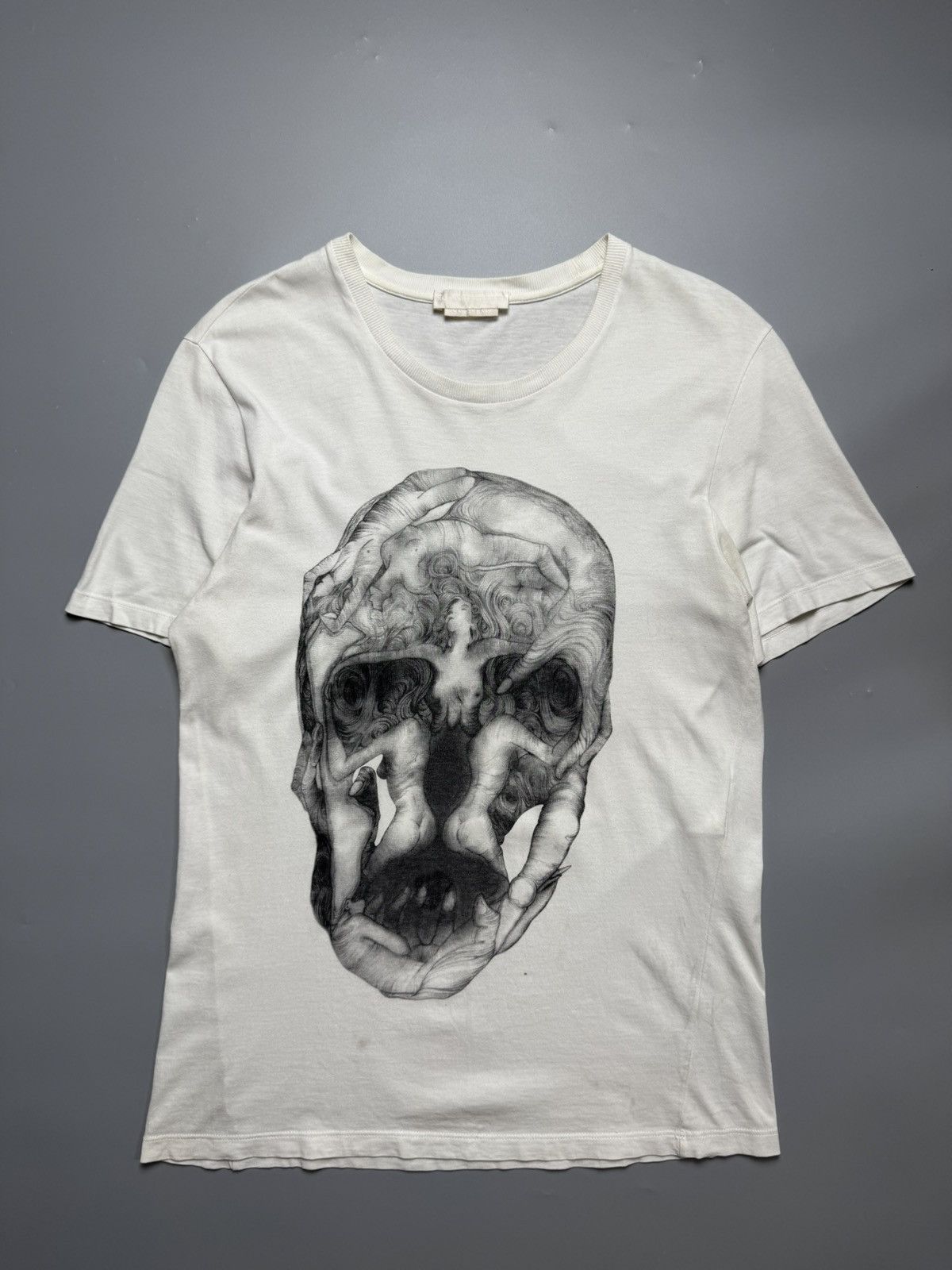 Alexander McQueen Vintage Alexander McQueen Nude Woman Skull Tee Size S / US 4 / IT 40 - 1 Thumbnail