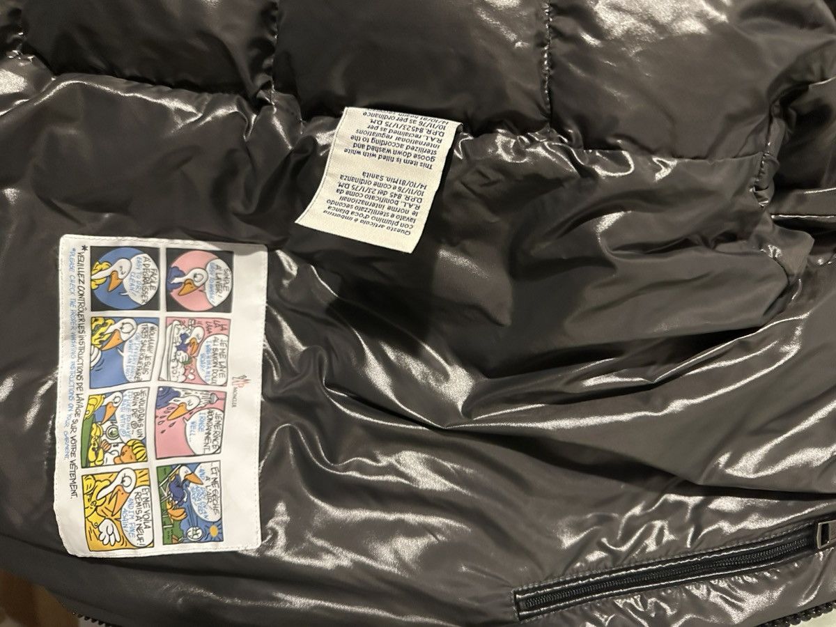 Moncler Brand new Moncler maya size 3 Size US M / EU 48-50 / 2 - 6 Thumbnail