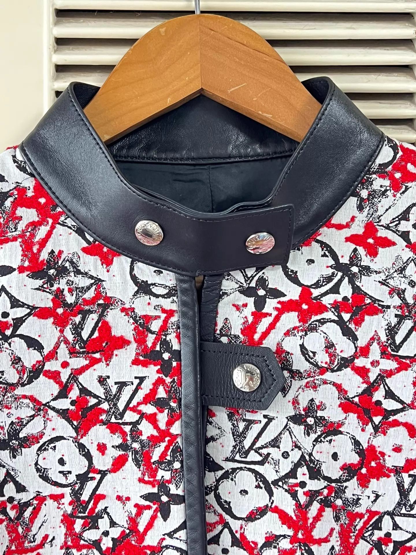 Louis Vuitton LV Women's Red Black Logo Short Jacket 36 Like New Size XS / US 0-2 / IT 36-38 - 3 Thumbnail