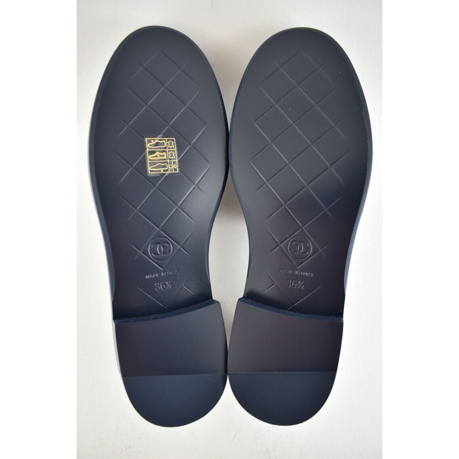 Chanel Chanel Quilted Flap Turnlock Mule Slip On Flat Loafer 36.5 Size US 6.5 / IT 36.5 - 12 Thumbnail