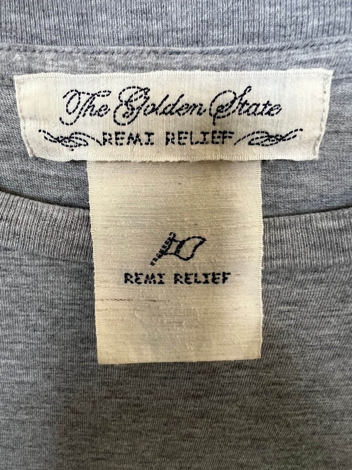 Remi Relief Palm Motif Distressed Style Tshirt