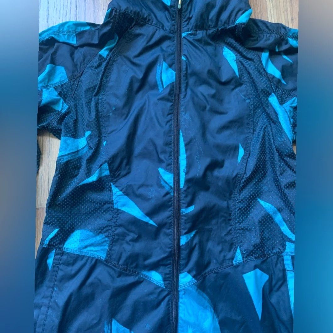 Lululemon Lululemon Backpack It Jacket Blue 2 Women Basic Jacket Polyester Peacock Blue Size XS / US 0-2 / IT 36-38 - 3 Thumbnail