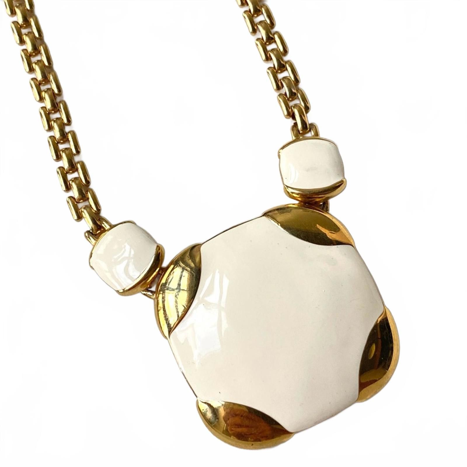 Monet Vintage Monet White Enamel Gold Tone Statement Necklace Size ONE SIZE - 2 Thumbnail