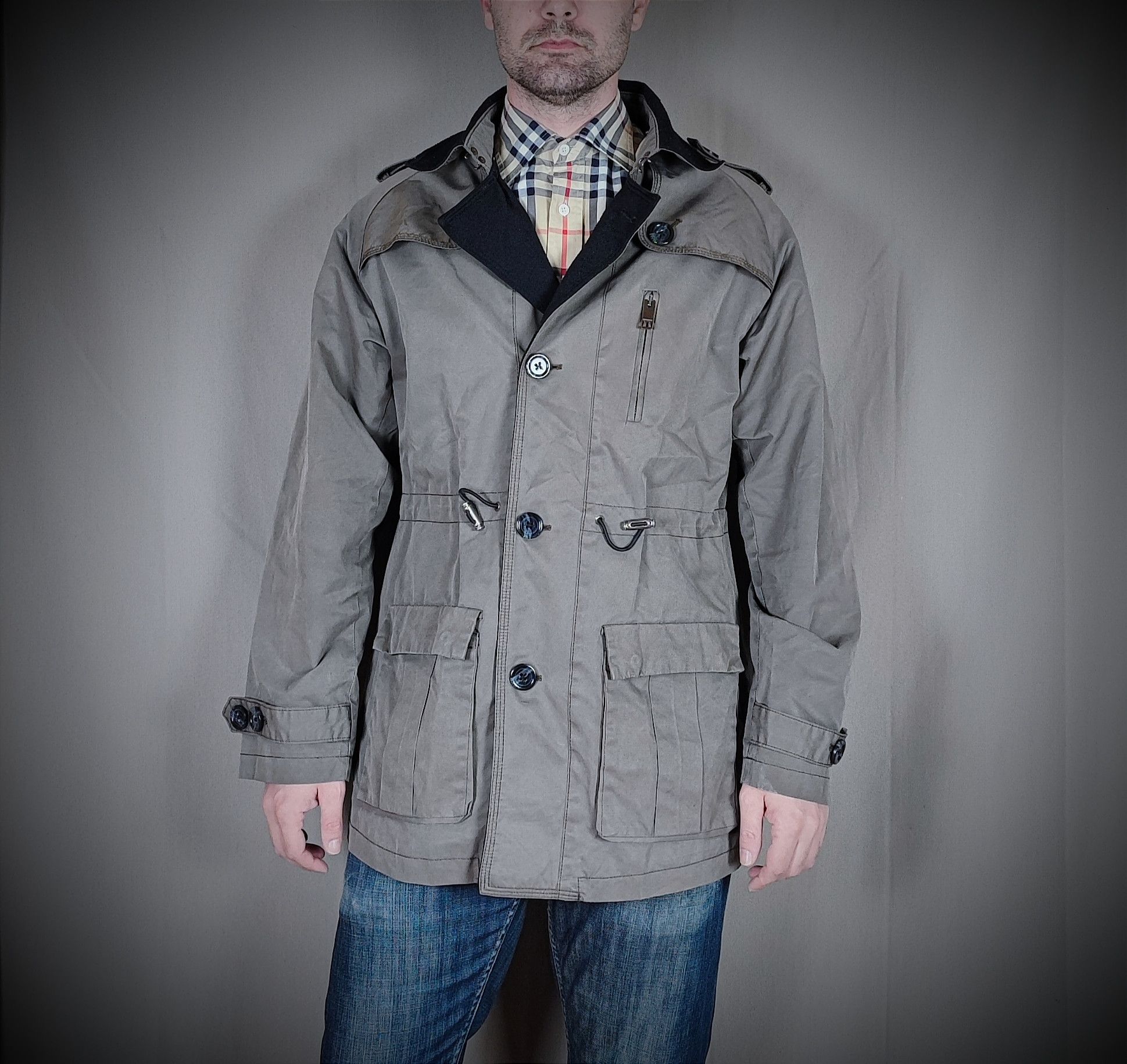 Burberry 🔥Burberry Military Vest/Jacket Size M 🔥 Size US M / EU 48-50 / 2 - 4 Thumbnail