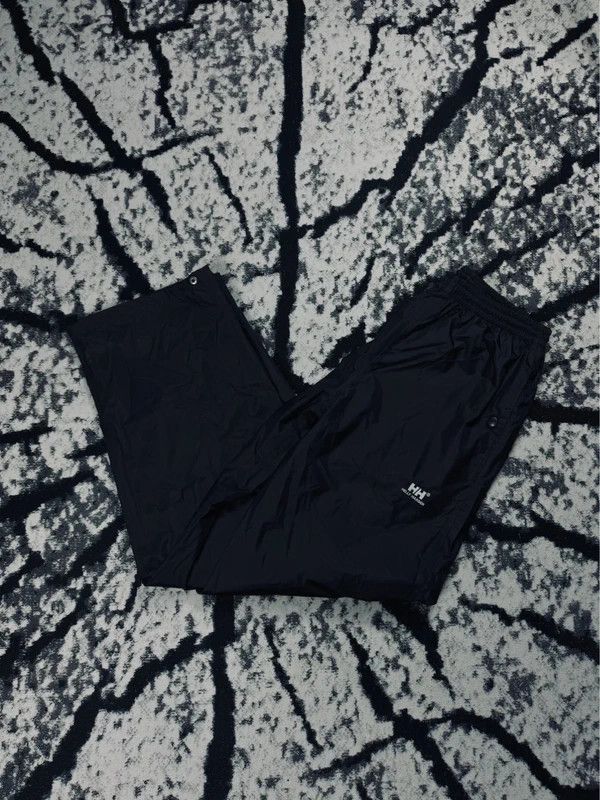 Helly Hansen Helly Hansen rustling pants black XS Size US 32 / EU 48 - 2 Thumbnail